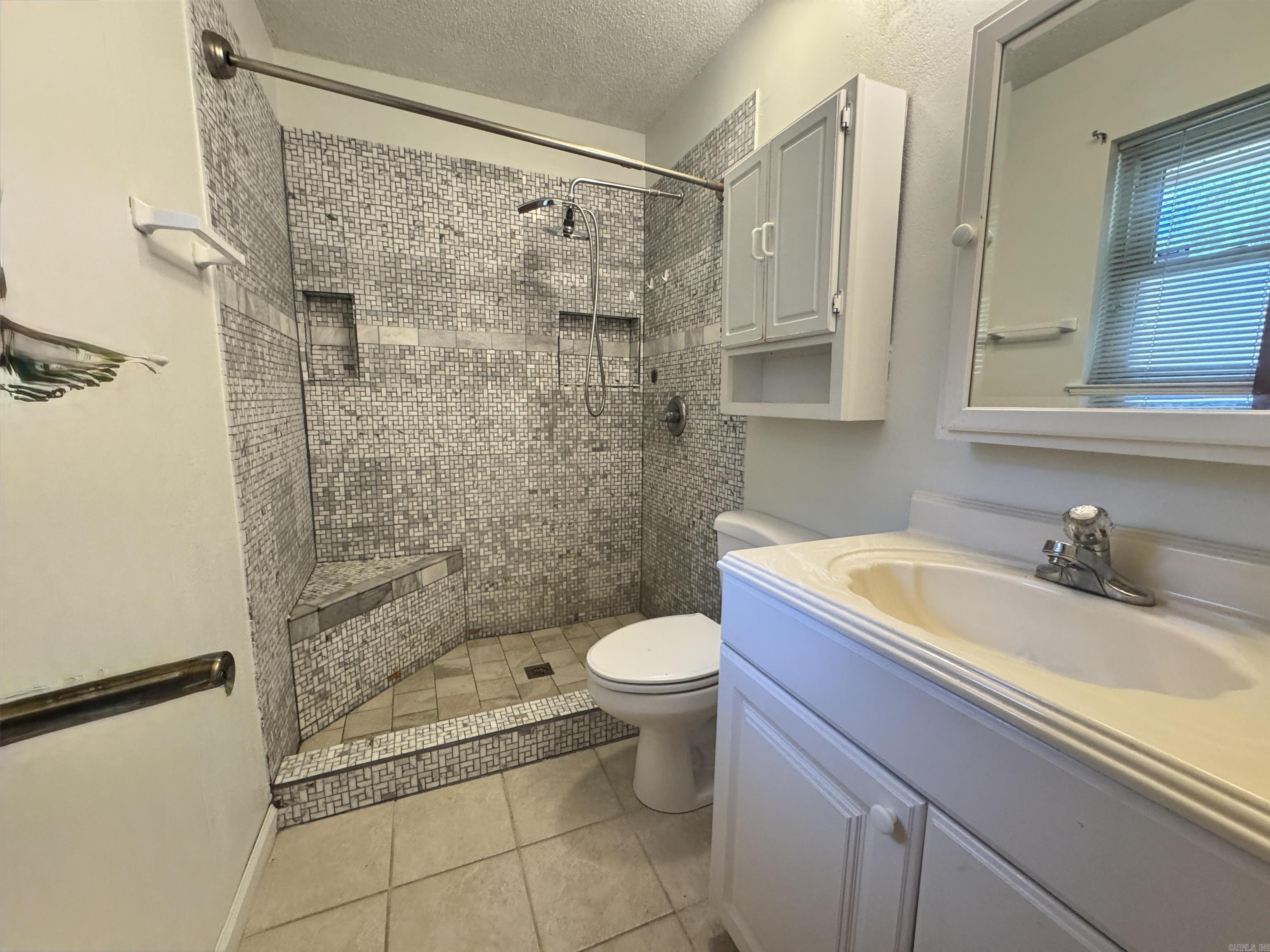 216 Berkshire Cir  Jacksonville, AR