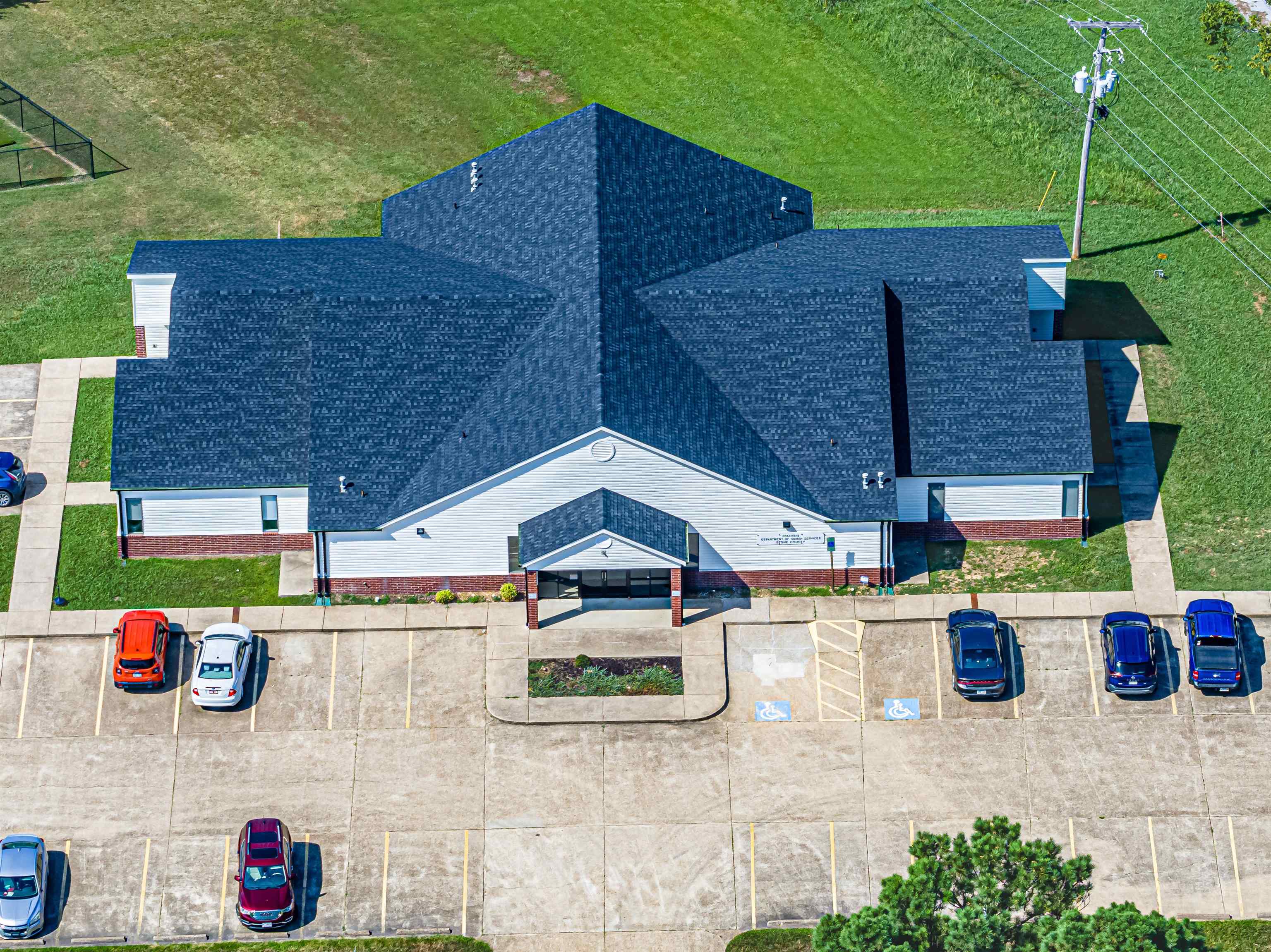 1821 E Main  Mountain View, AR