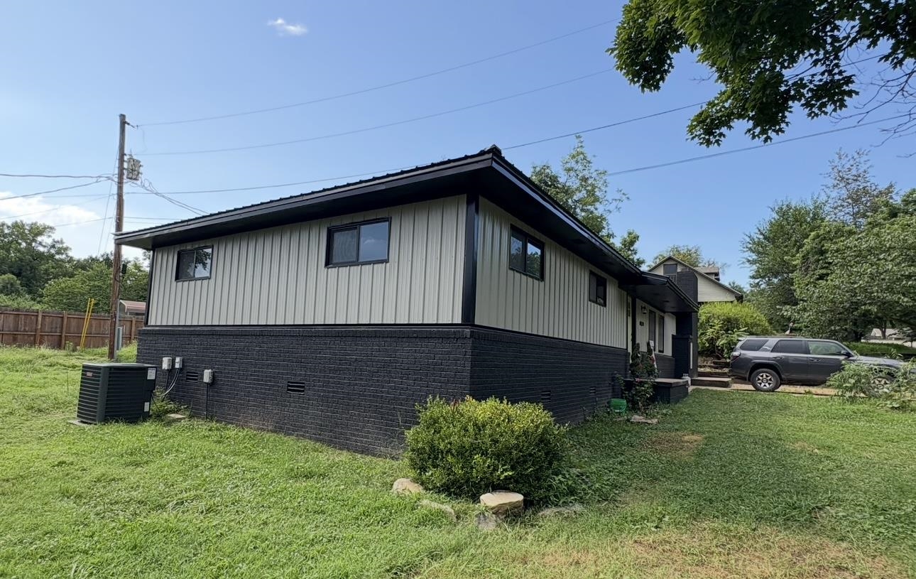 112 N Cedar Street  Salem, AR