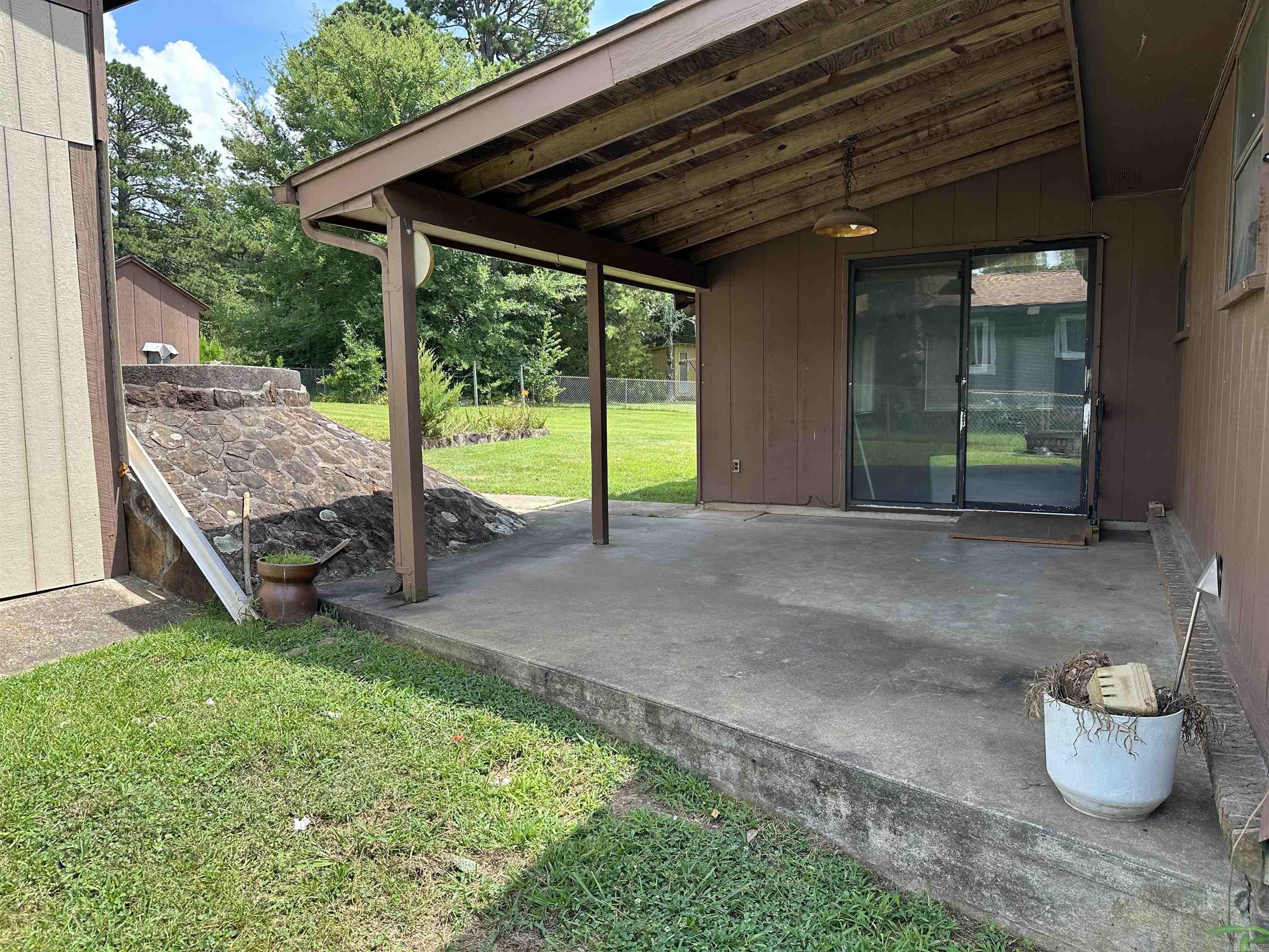 1721 Lakeshore  Heber Springs, AR