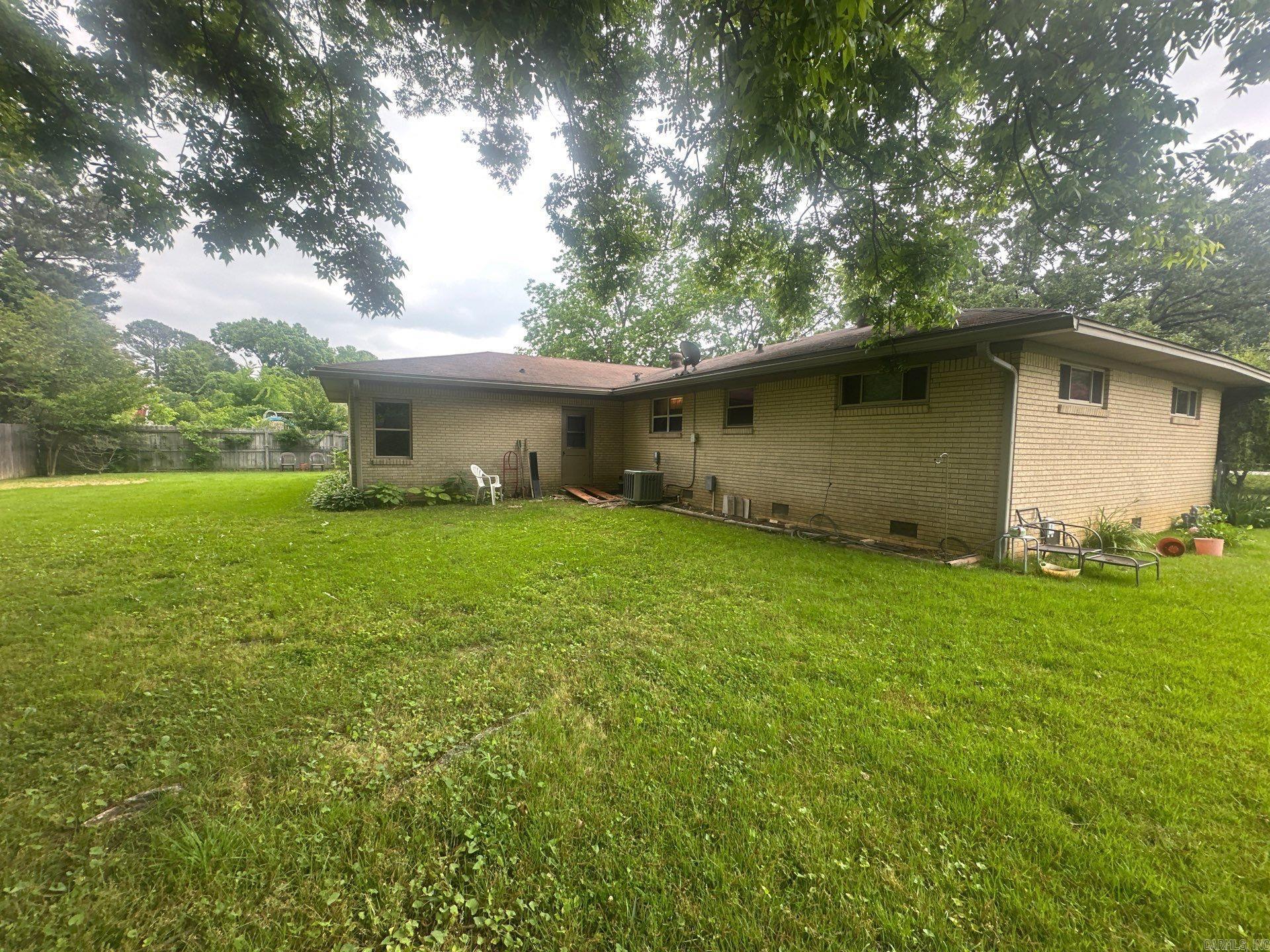 1104 W Center  Beebe, AR