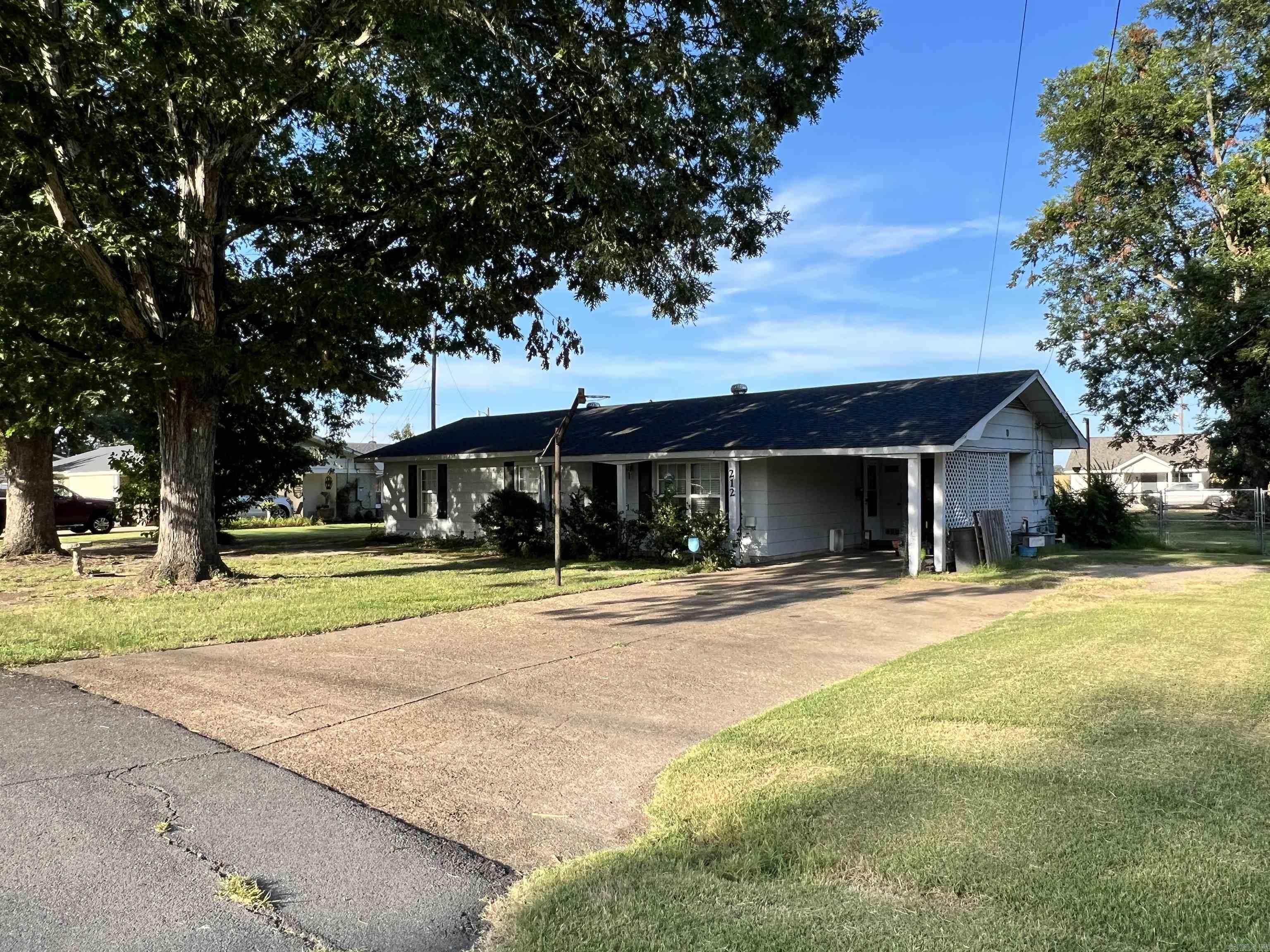 212 Brent  Dumas, AR