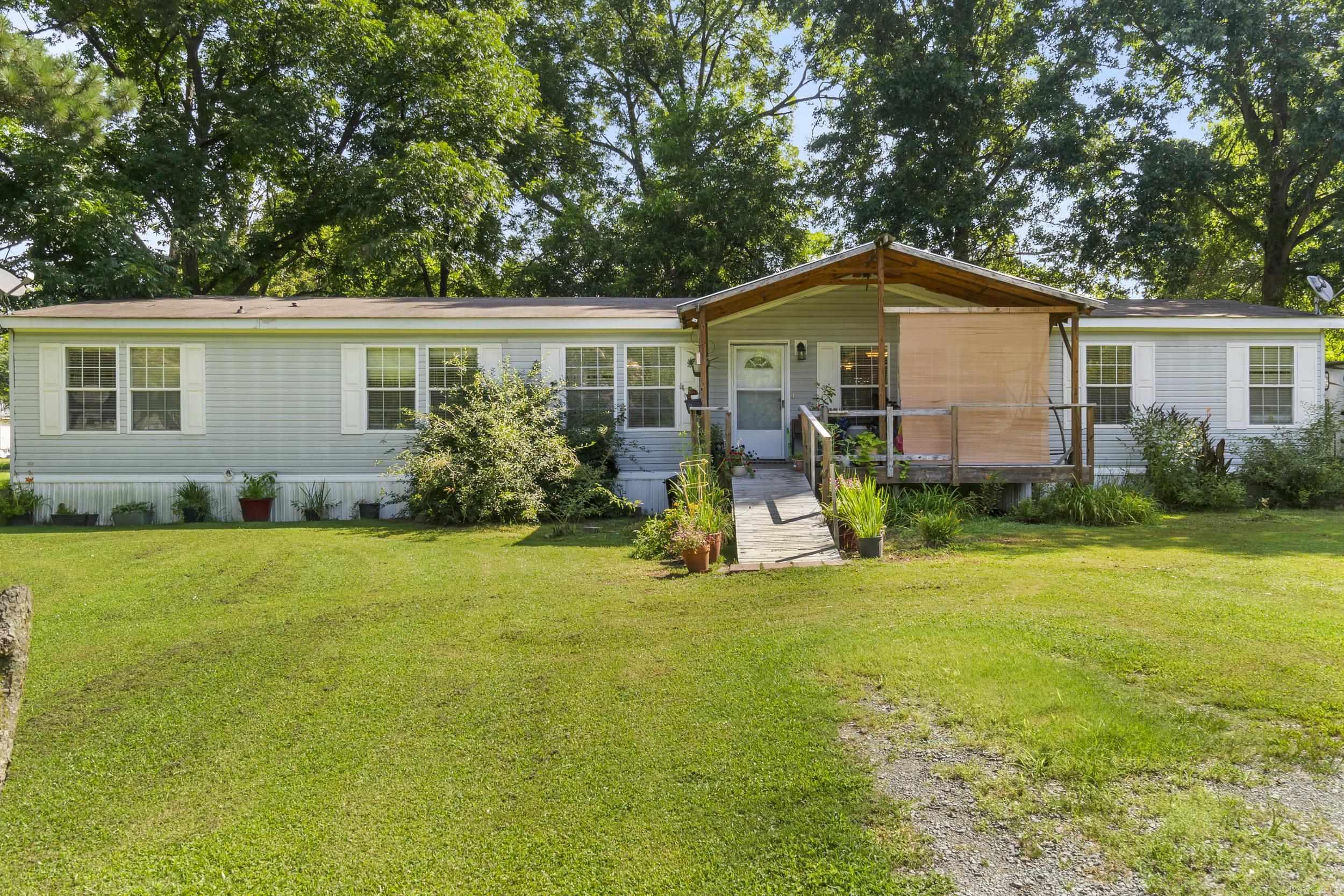 212 N Smith  McRae, AR