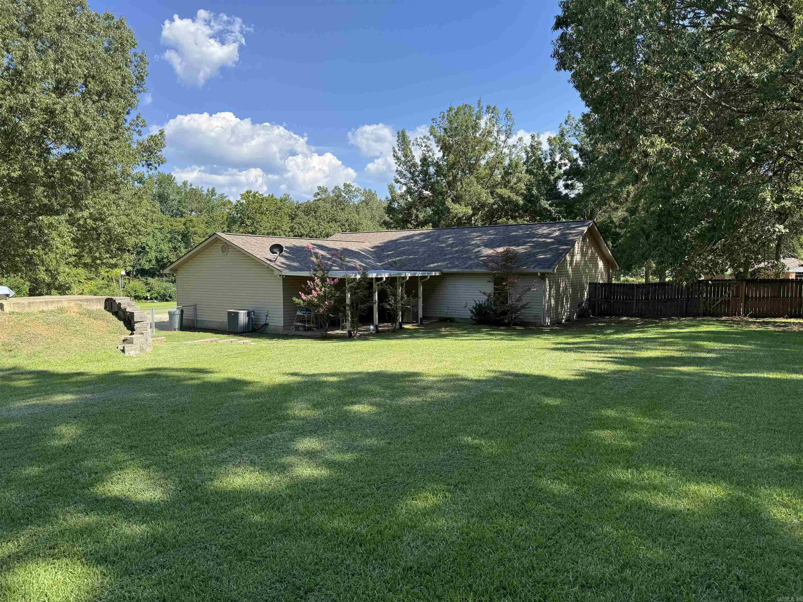 1738 Graham  Benton, AR