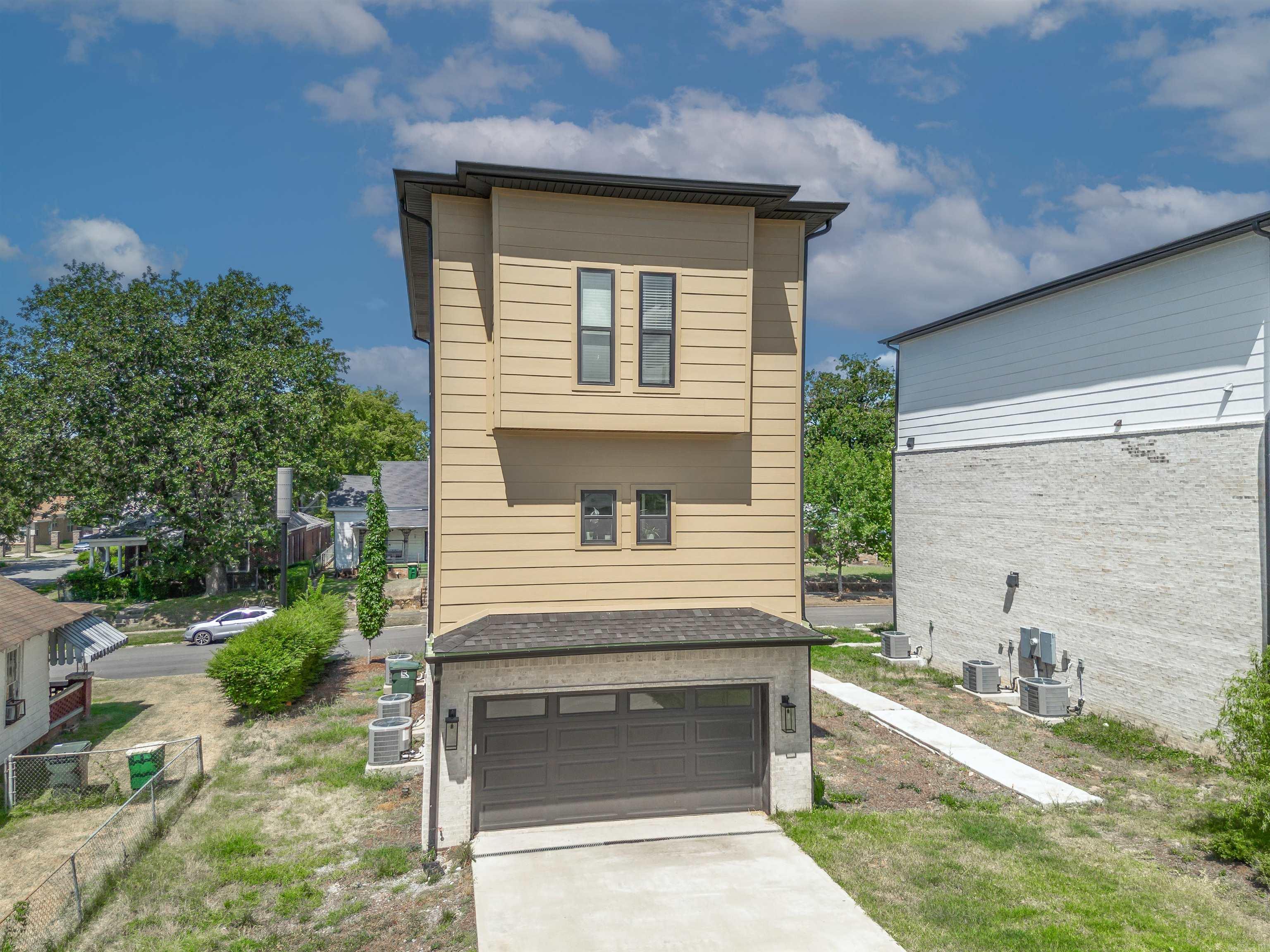 1867 S Ringo  Little Rock, AR