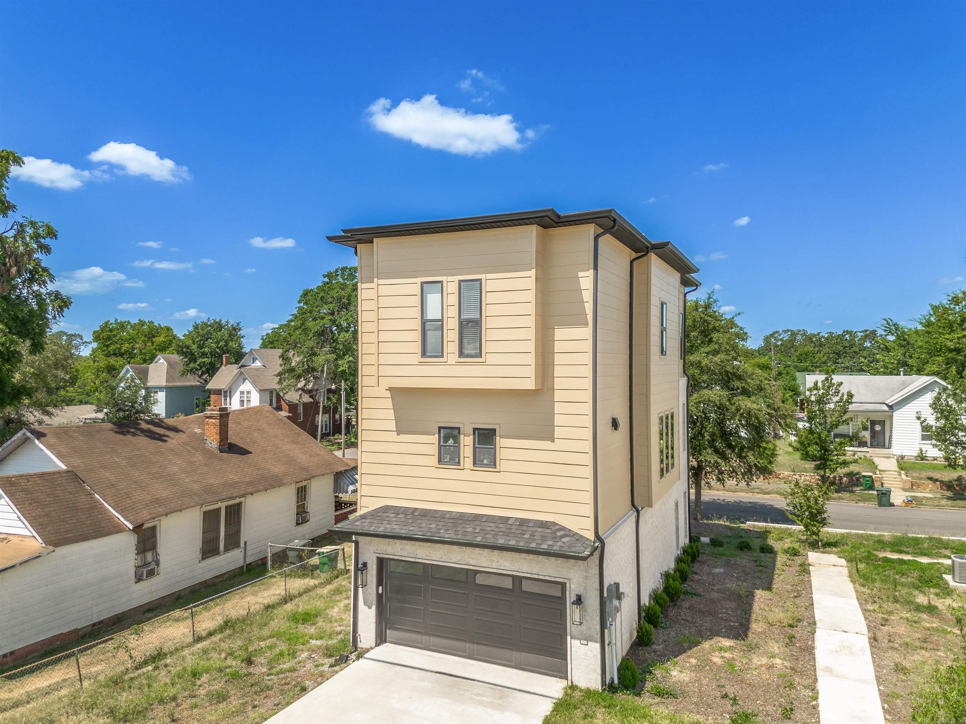 1867 S Ringo  Little Rock, AR