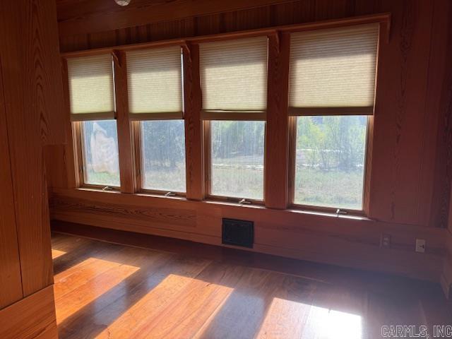 897 Rail  Marshall, AR
