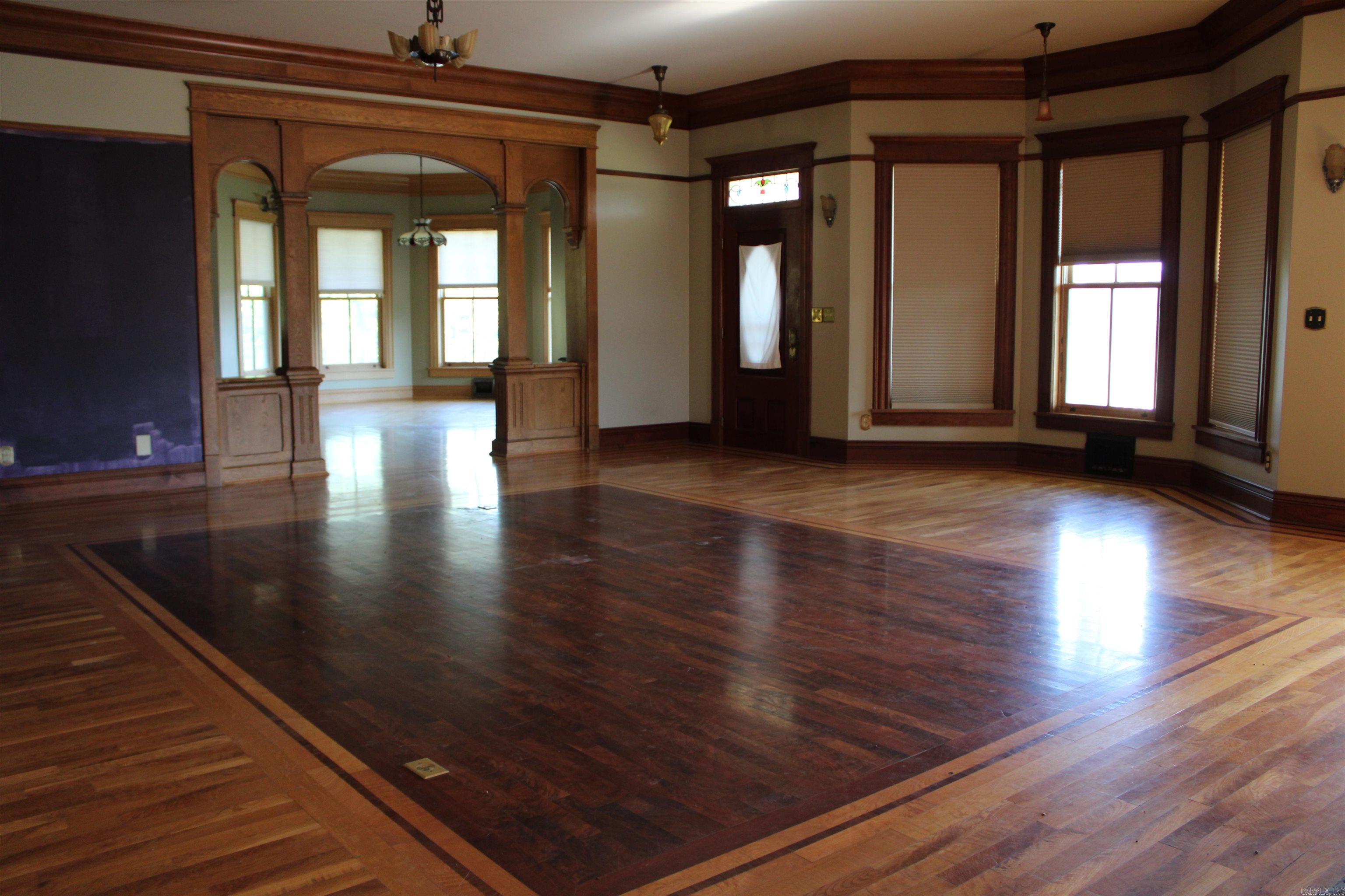 897 Rail  Marshall, AR