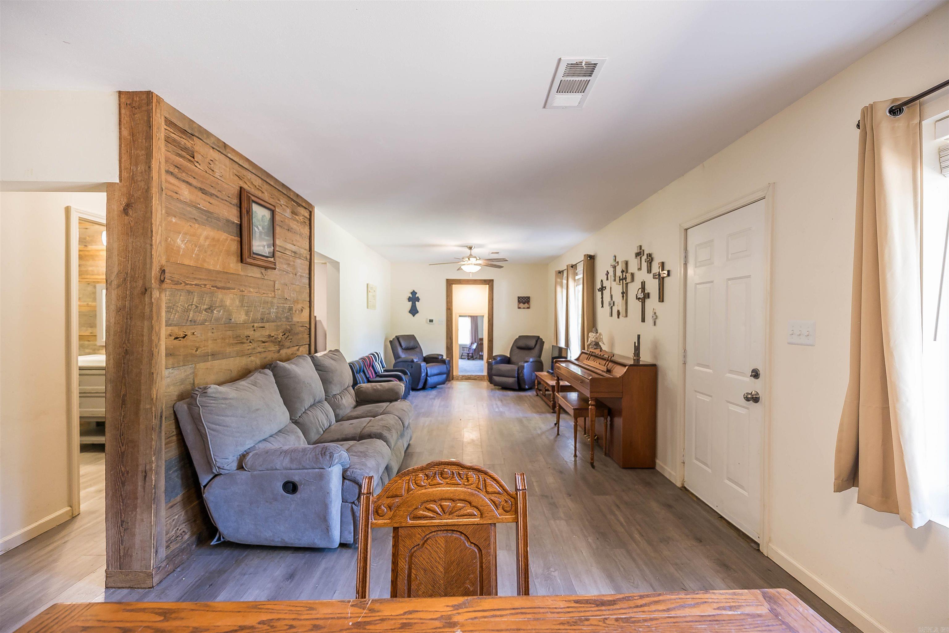 4241 Highway 376 S  Camden, AR