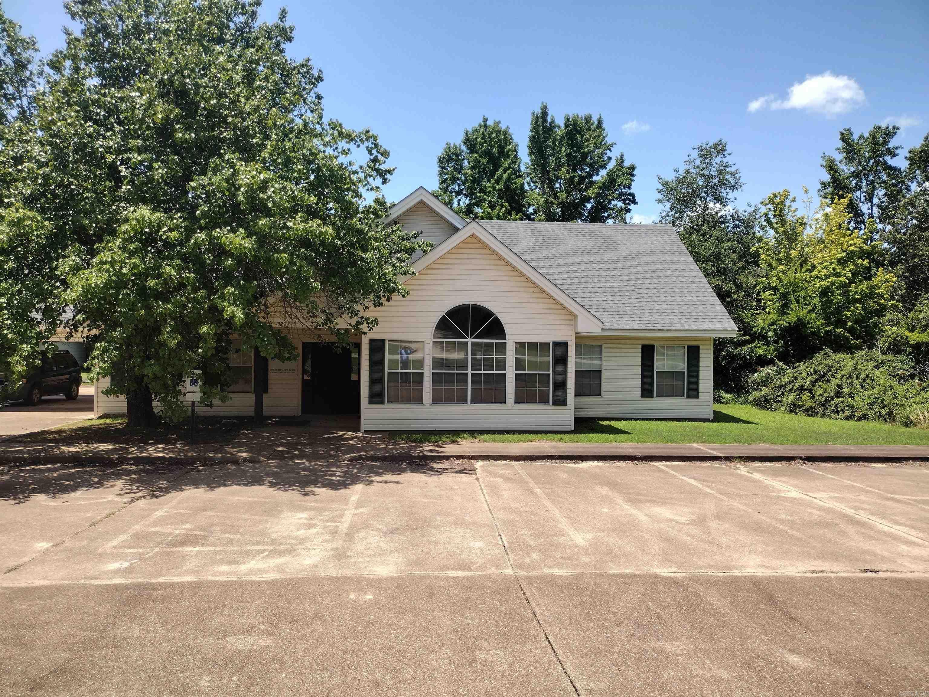 416 Massey AVE  Mountain View, AR