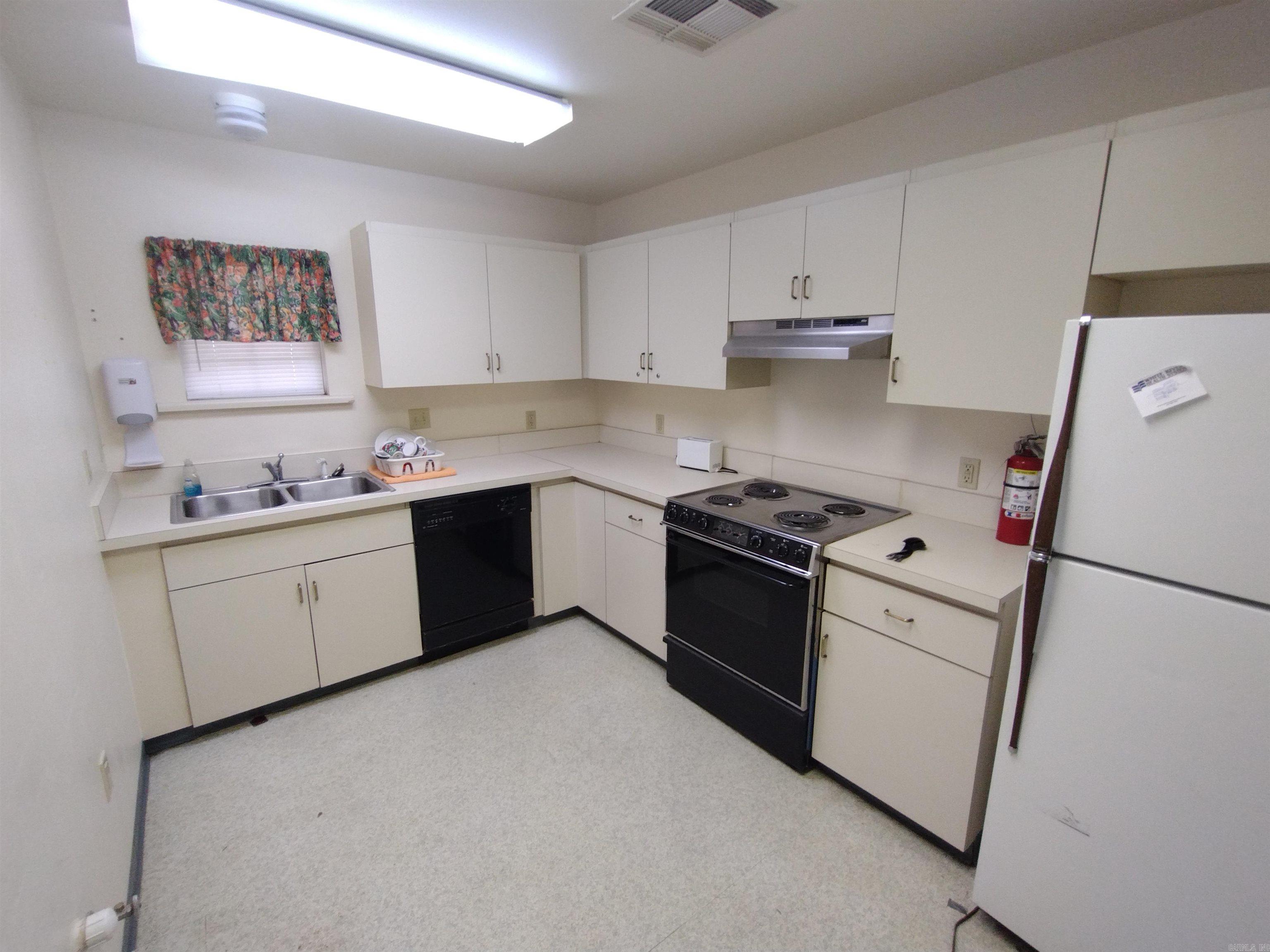 416 Massey AVE  Mountain View, AR