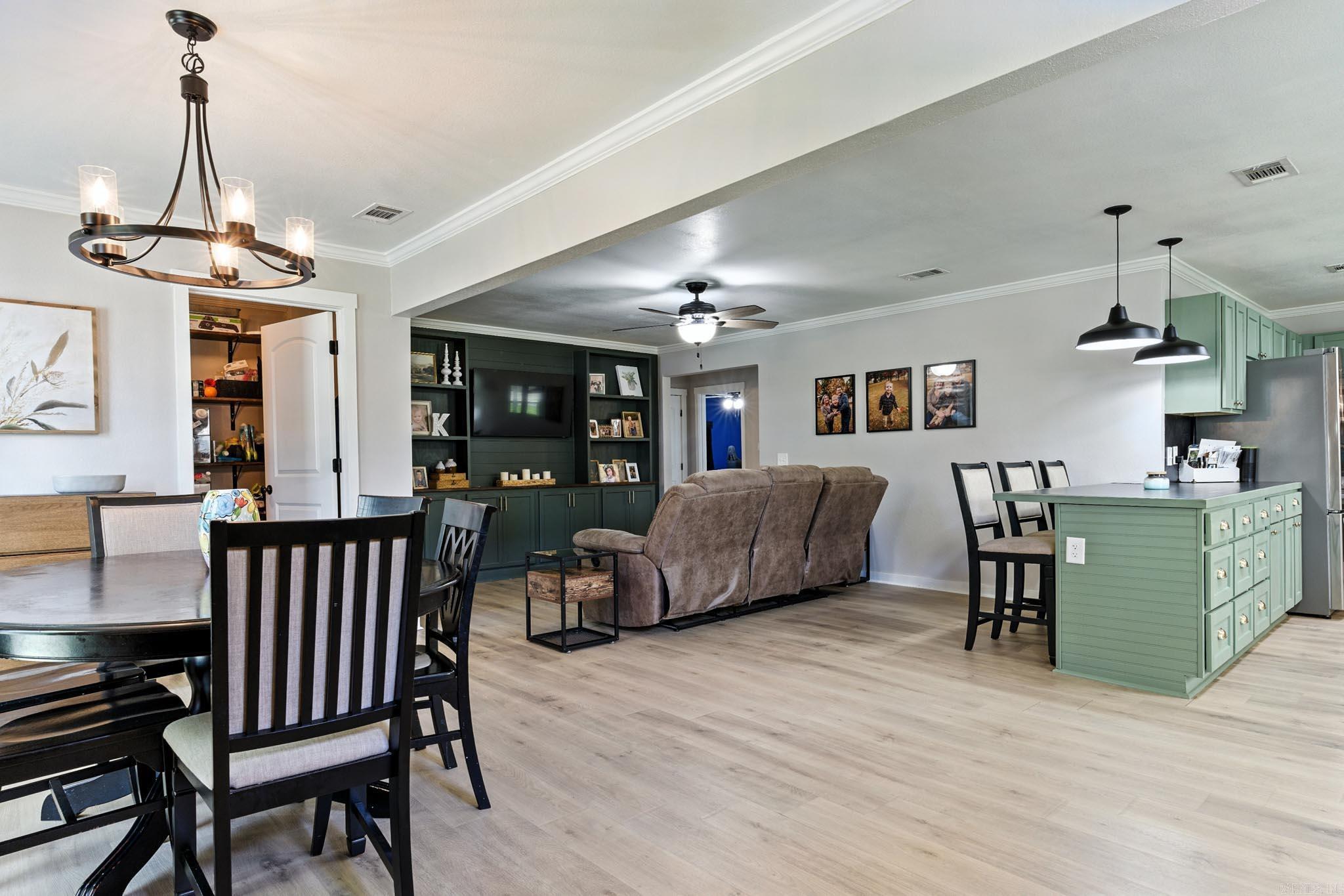 513 E 3rd St.  Carlisle, AR