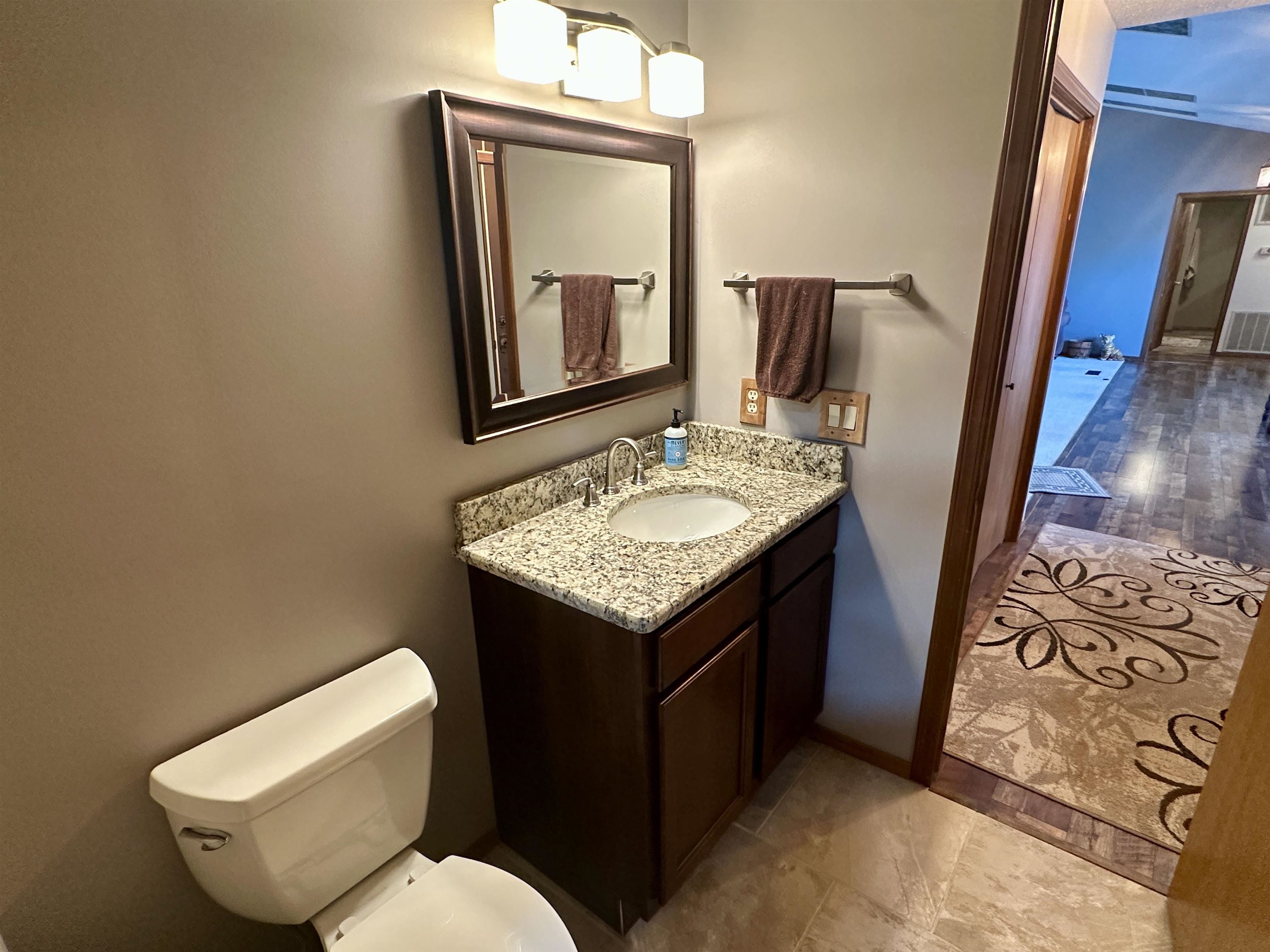 1712 Van Buren Ave  Mountain Home, AR
