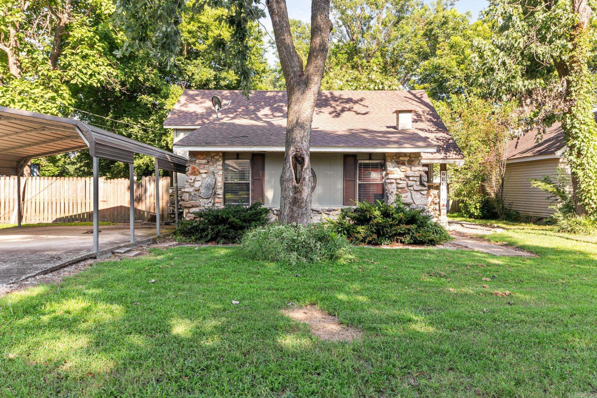 902 Polk Street  Corning, AR