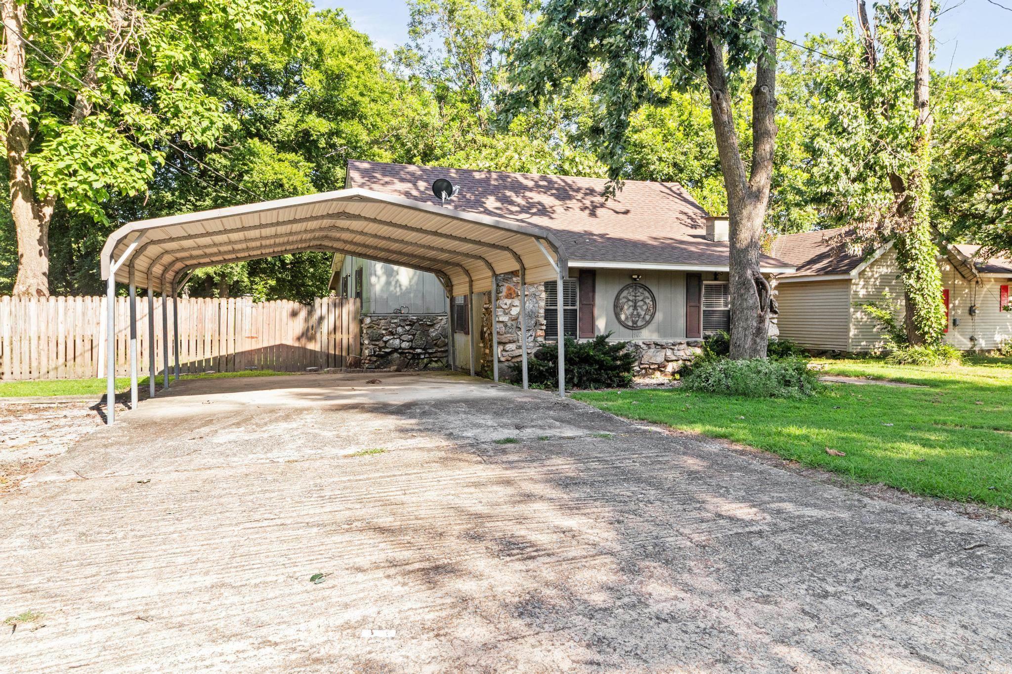902 Polk Street  Corning, AR