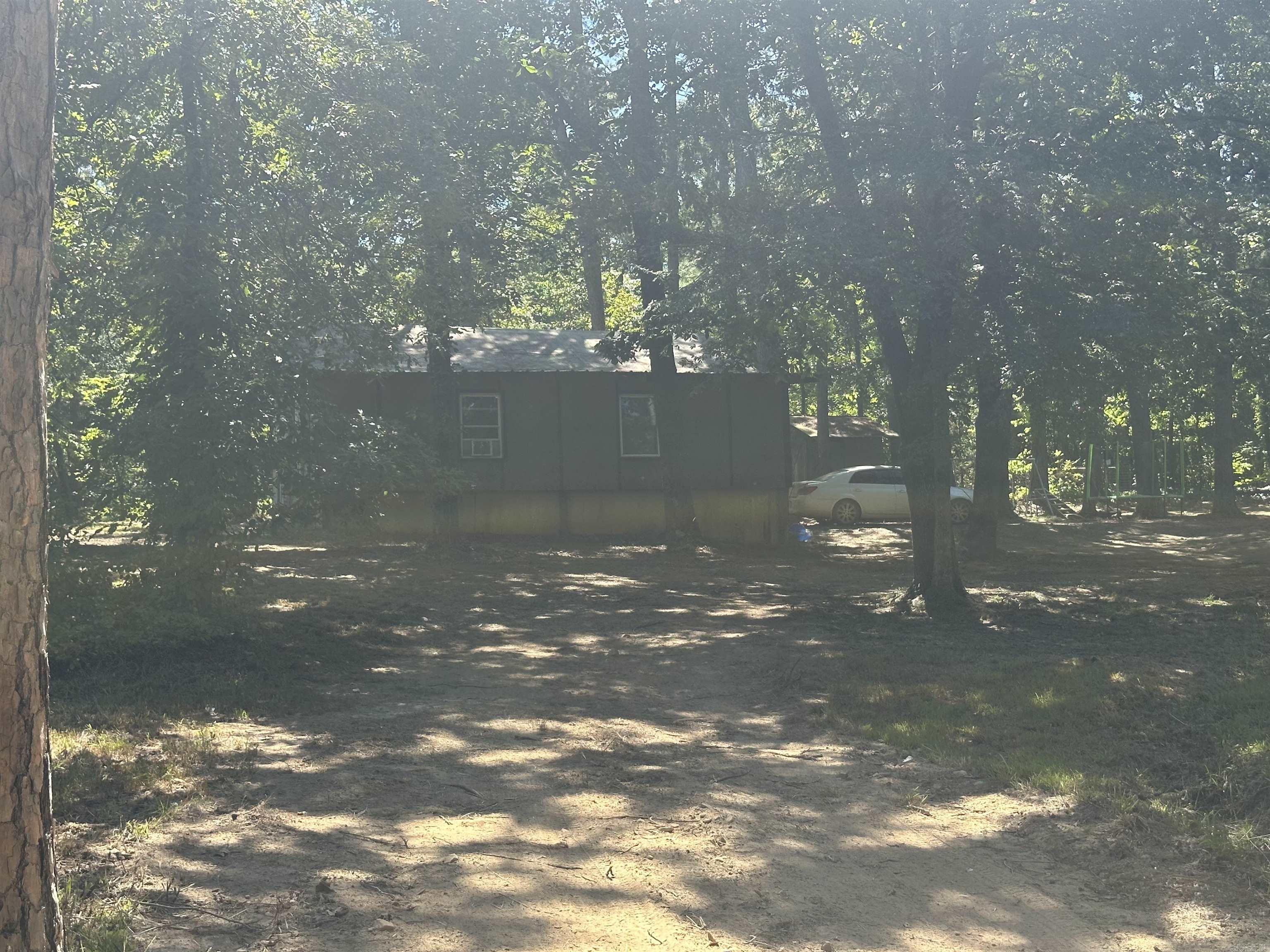 472 Beech  Amity, AR