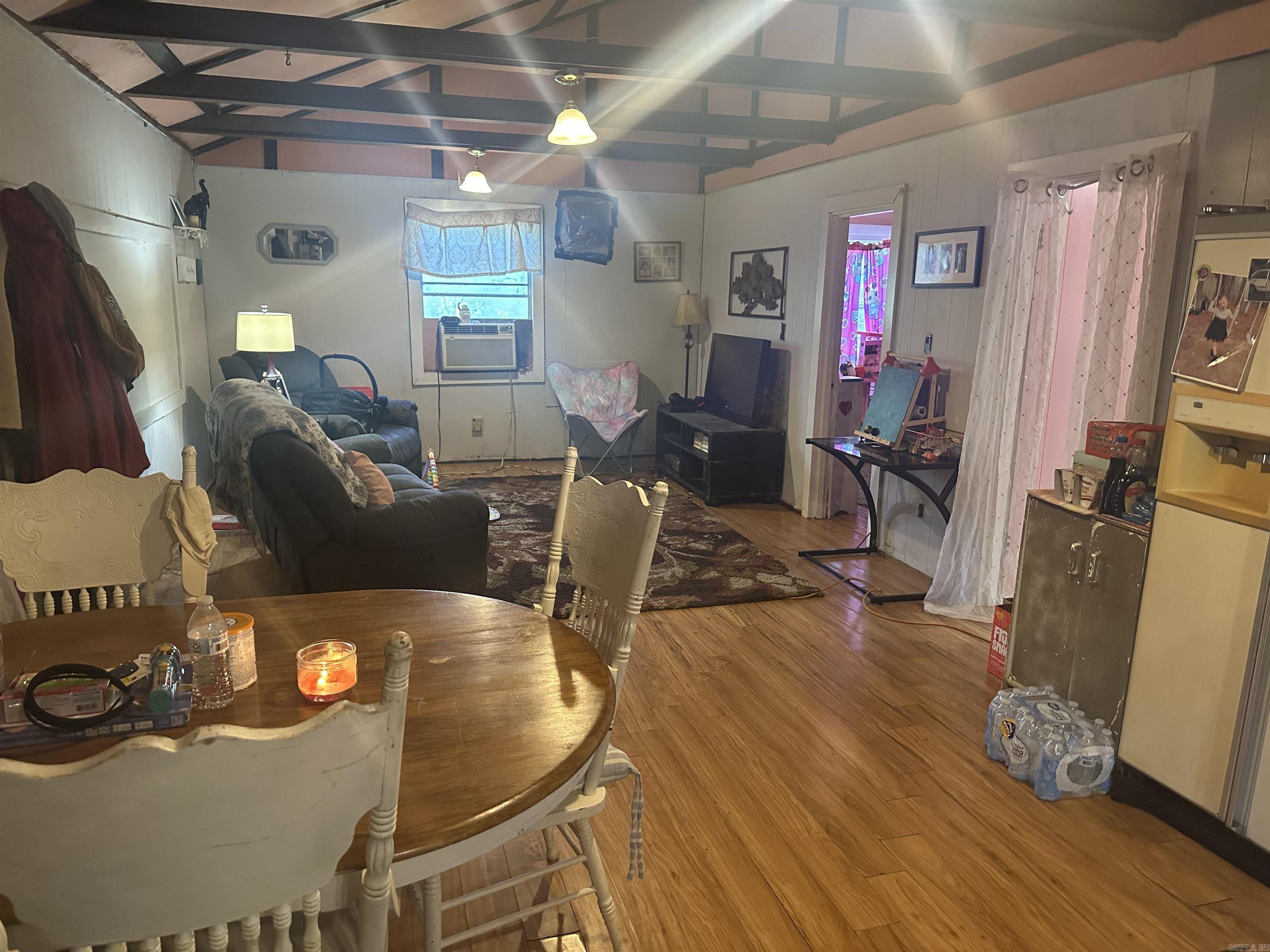 472 Beech  Amity, AR