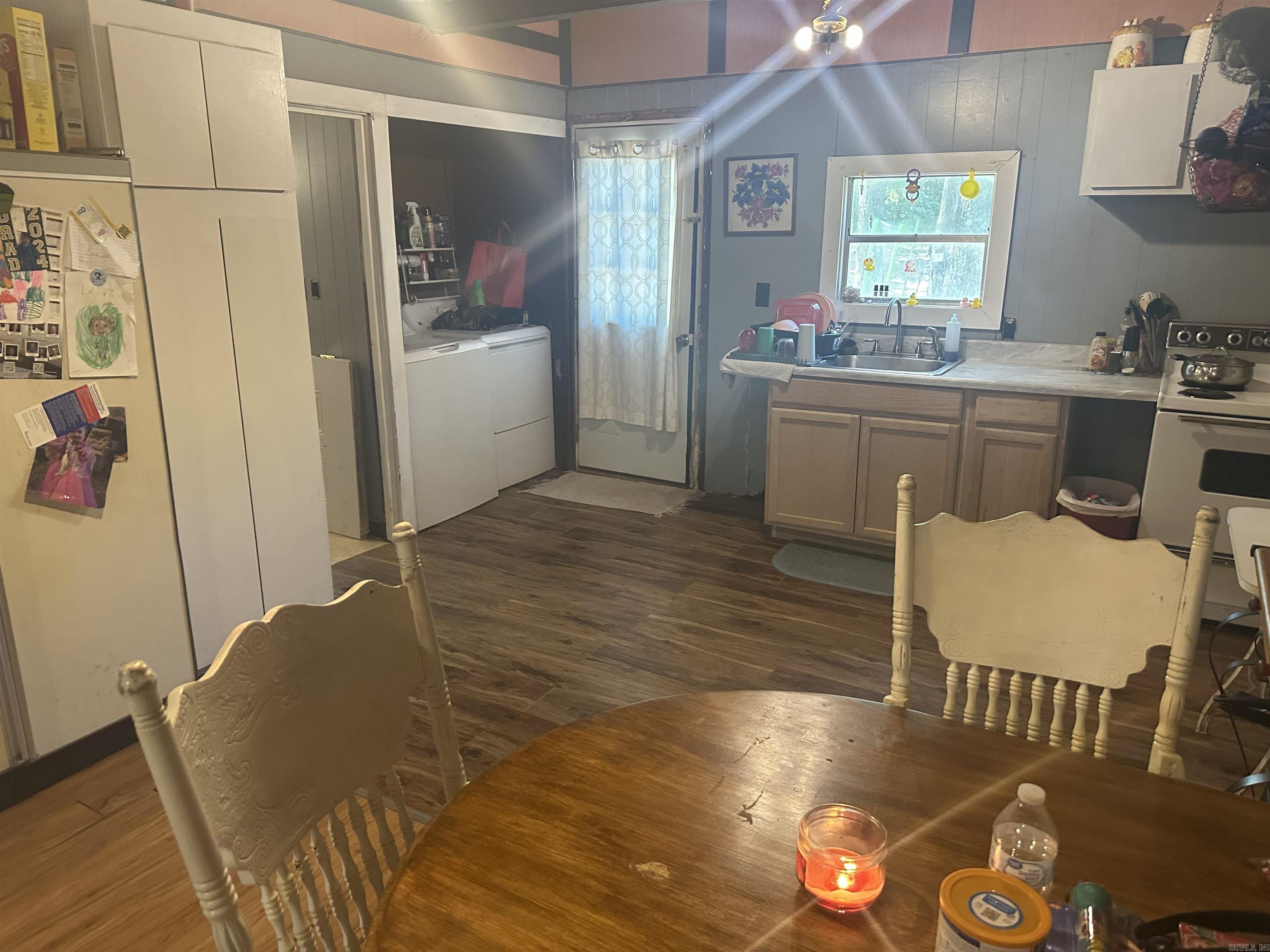 472 Beech  Amity, AR