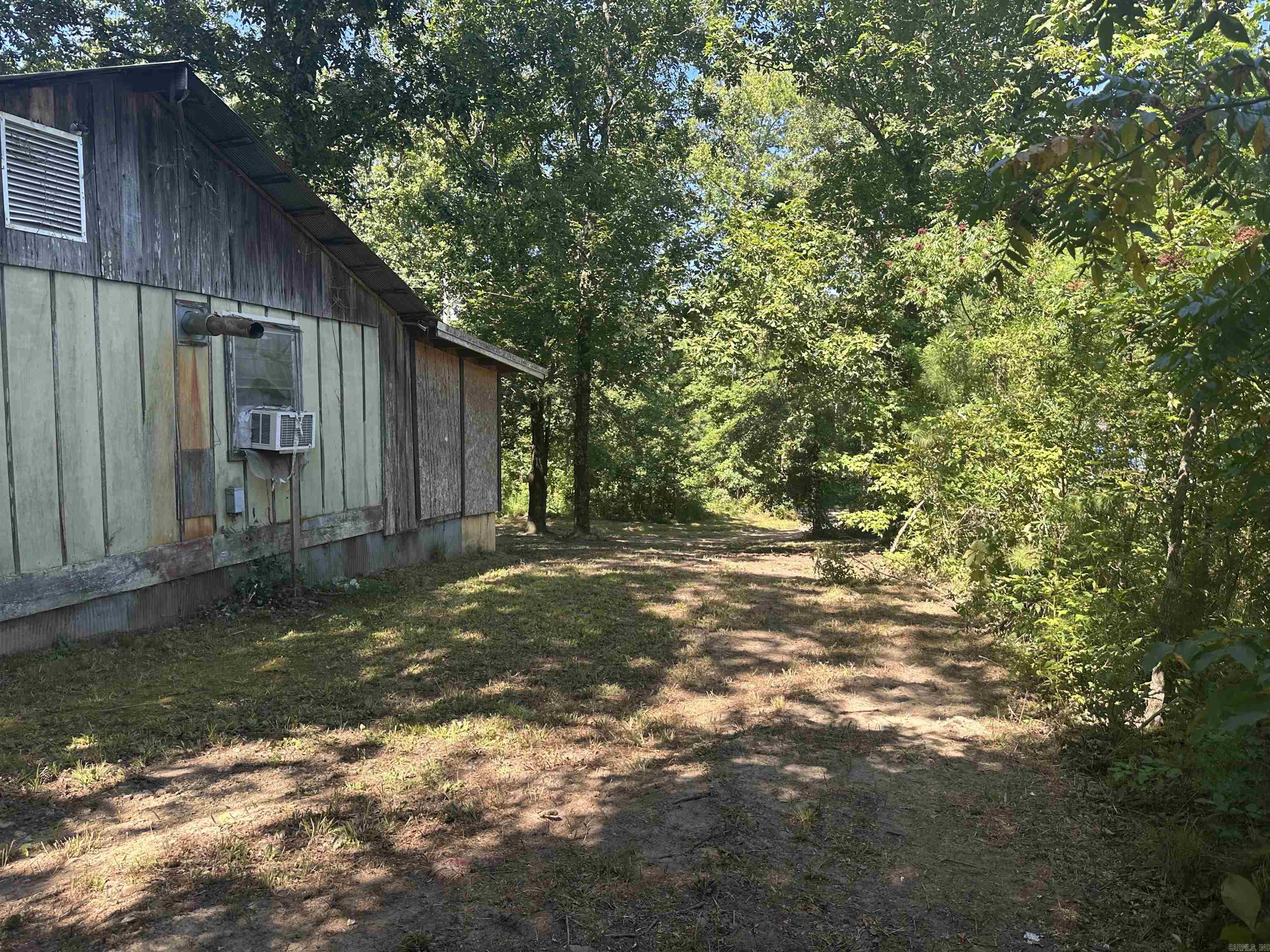 472 Beech  Amity, AR