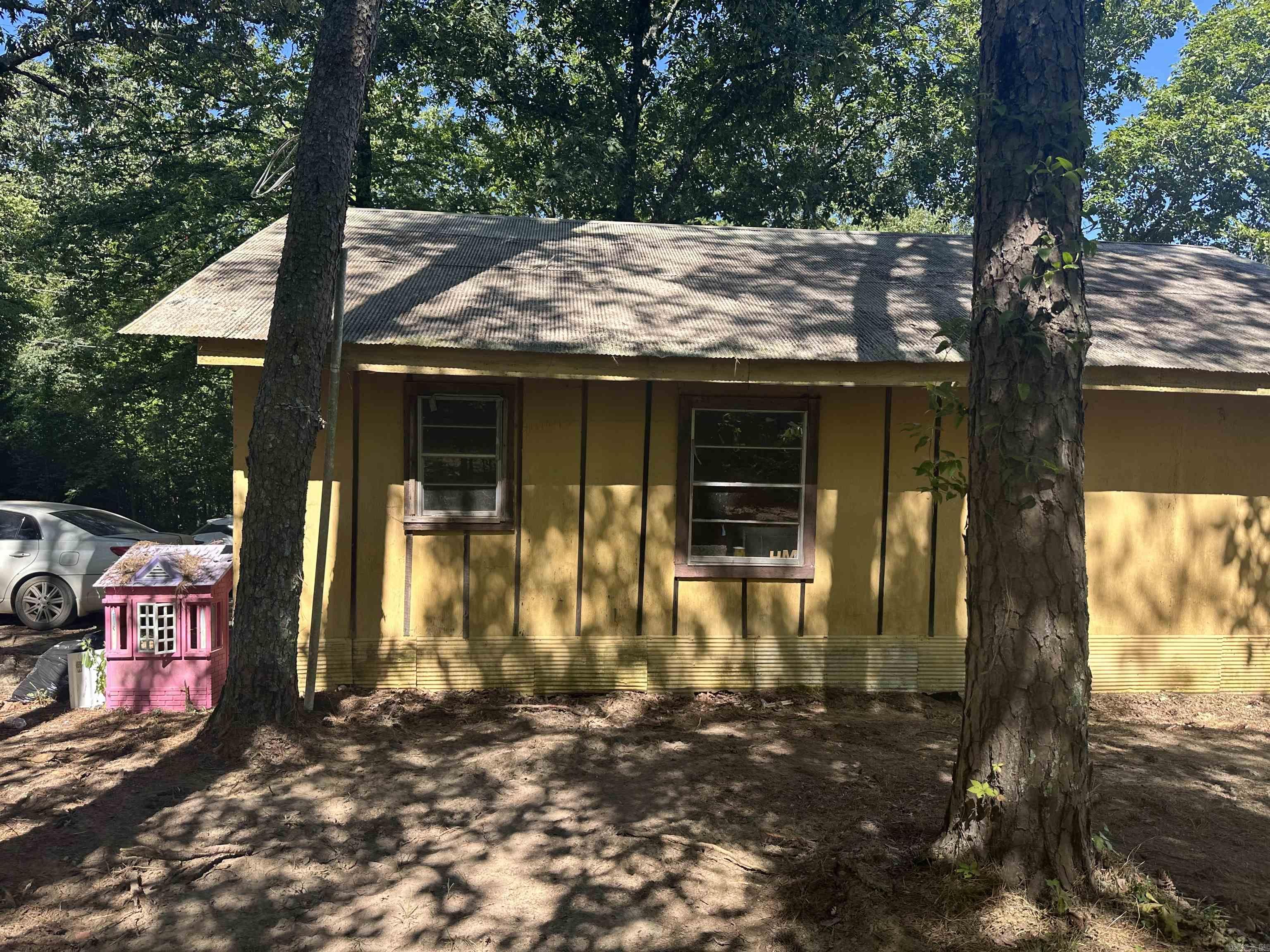 472 Beech  Amity, AR