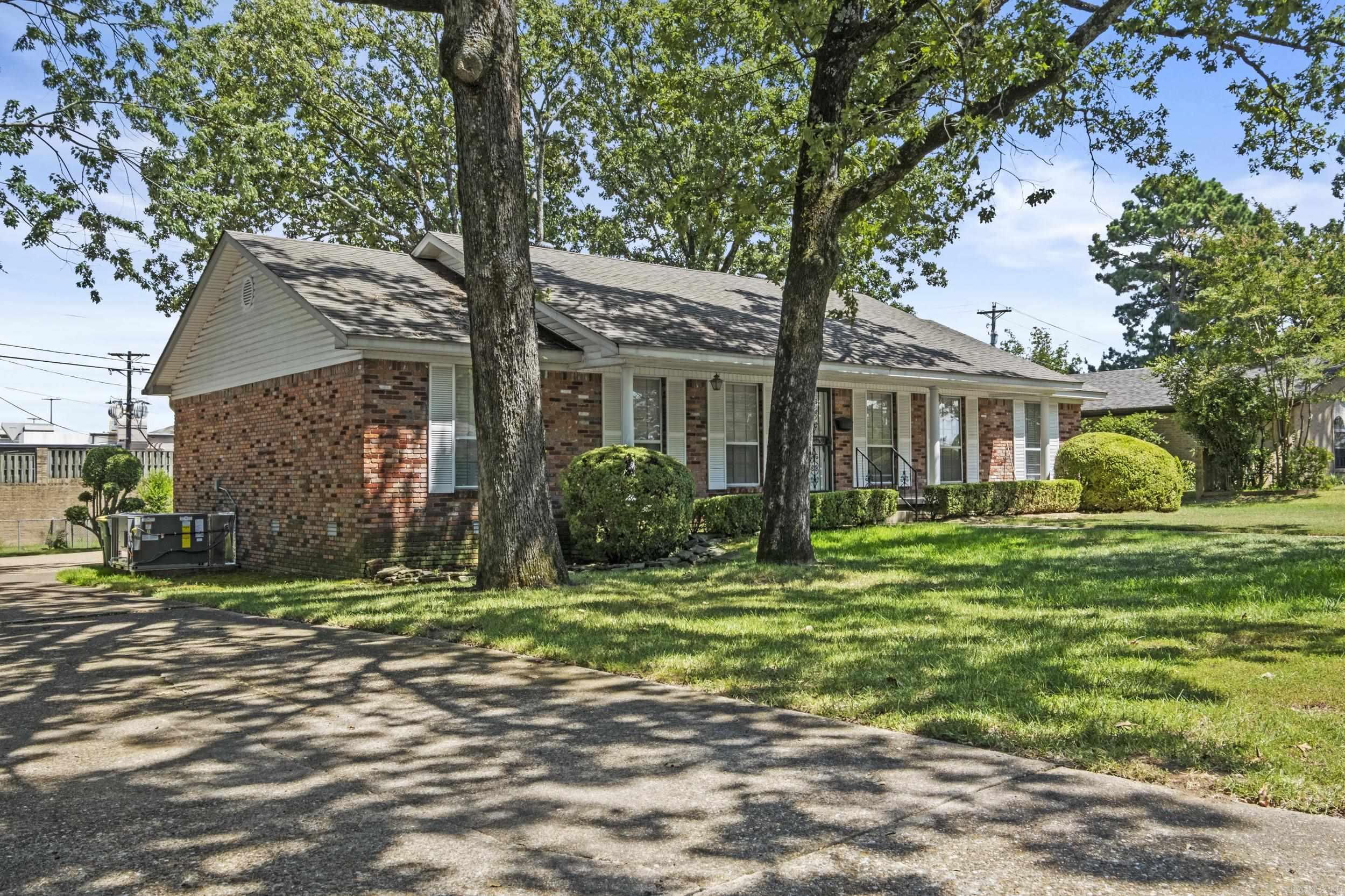 32 Desoto  North Little Rock, AR