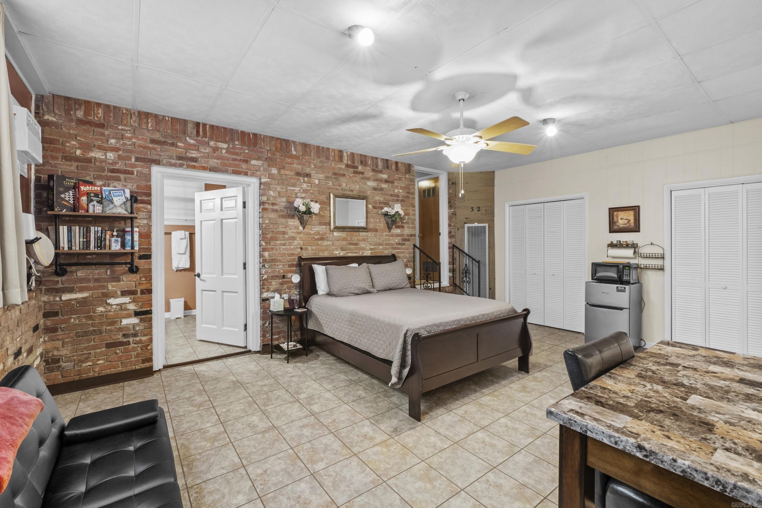32 Desoto  North Little Rock, AR