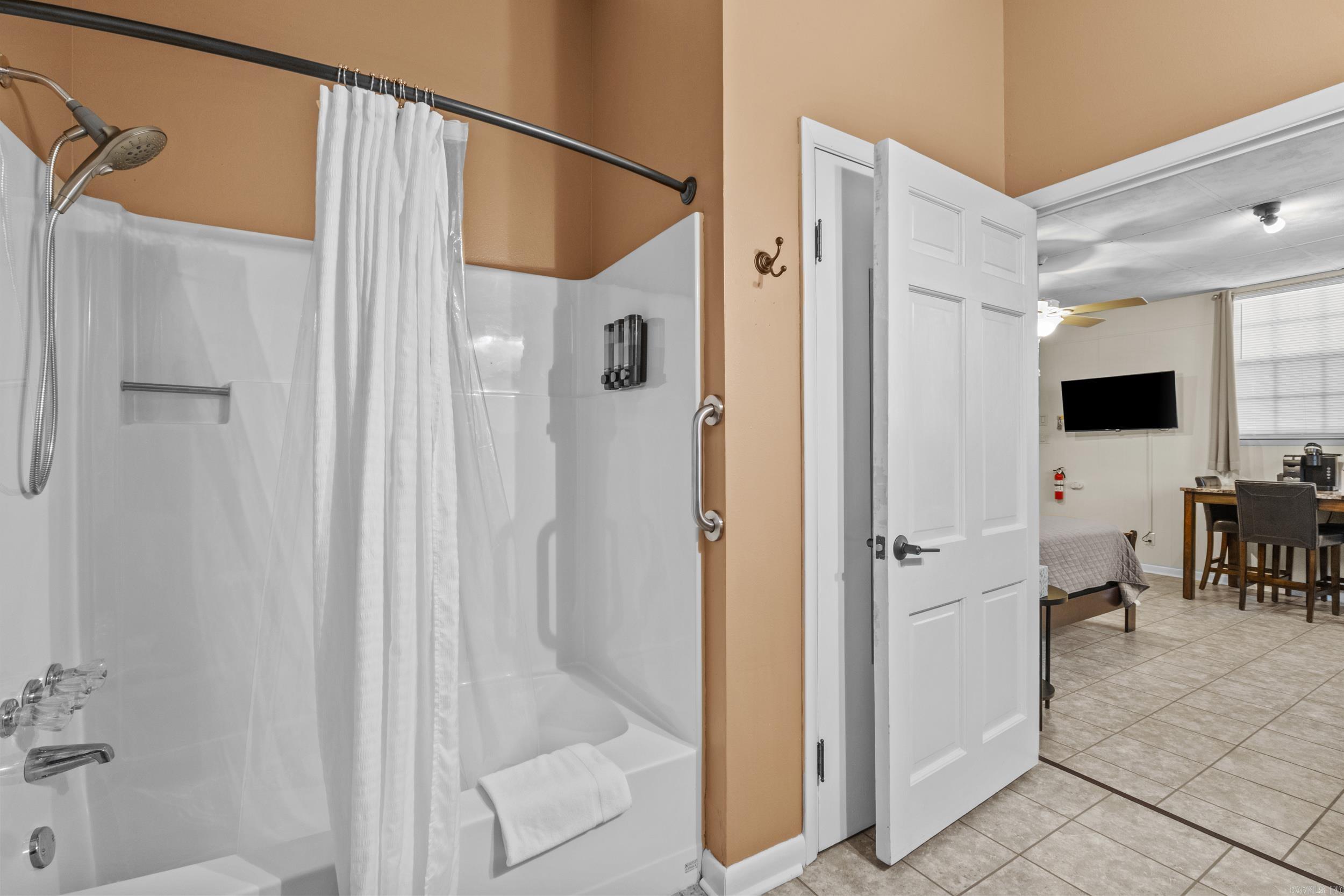 32 Desoto  North Little Rock, AR