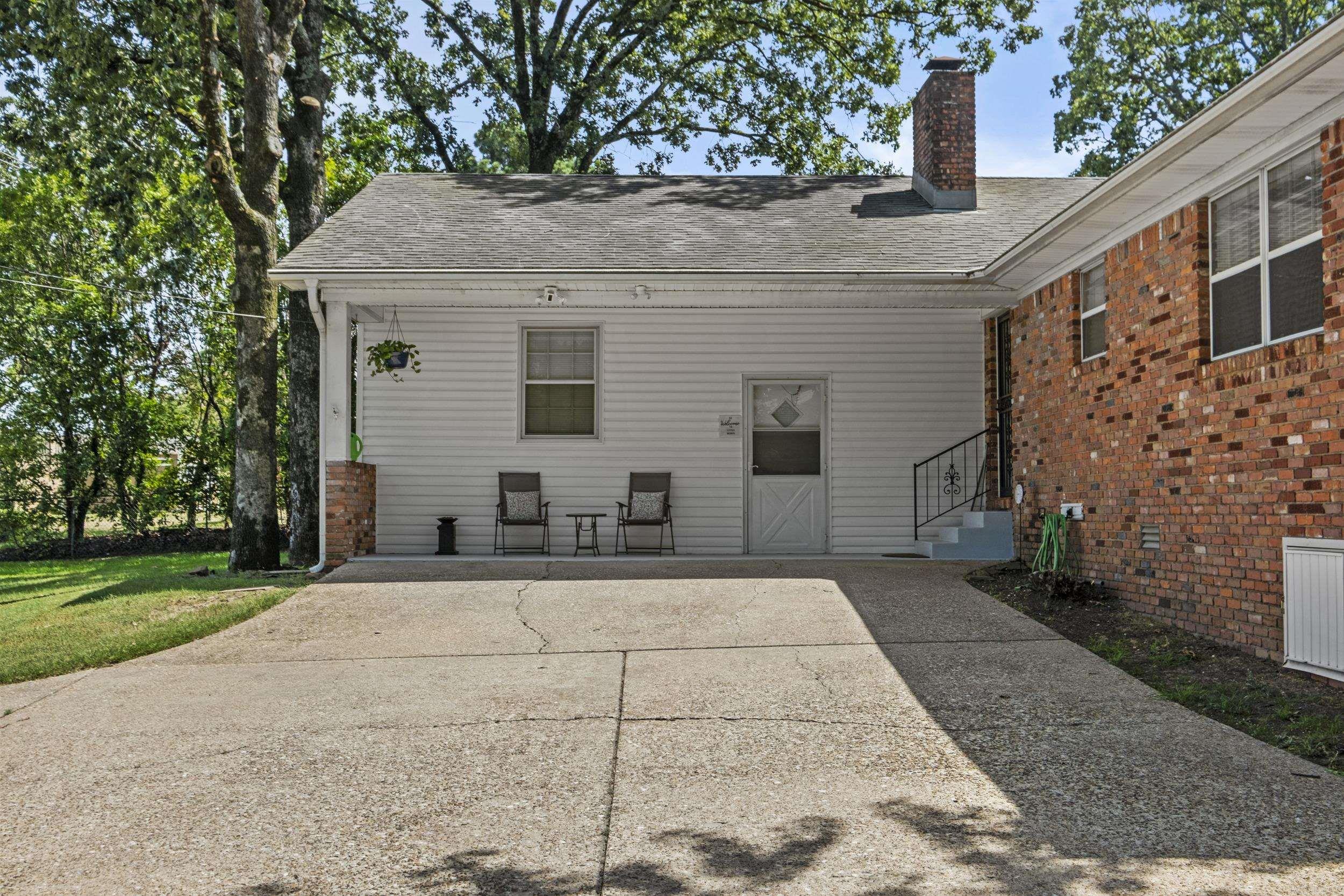 32 Desoto  North Little Rock, AR