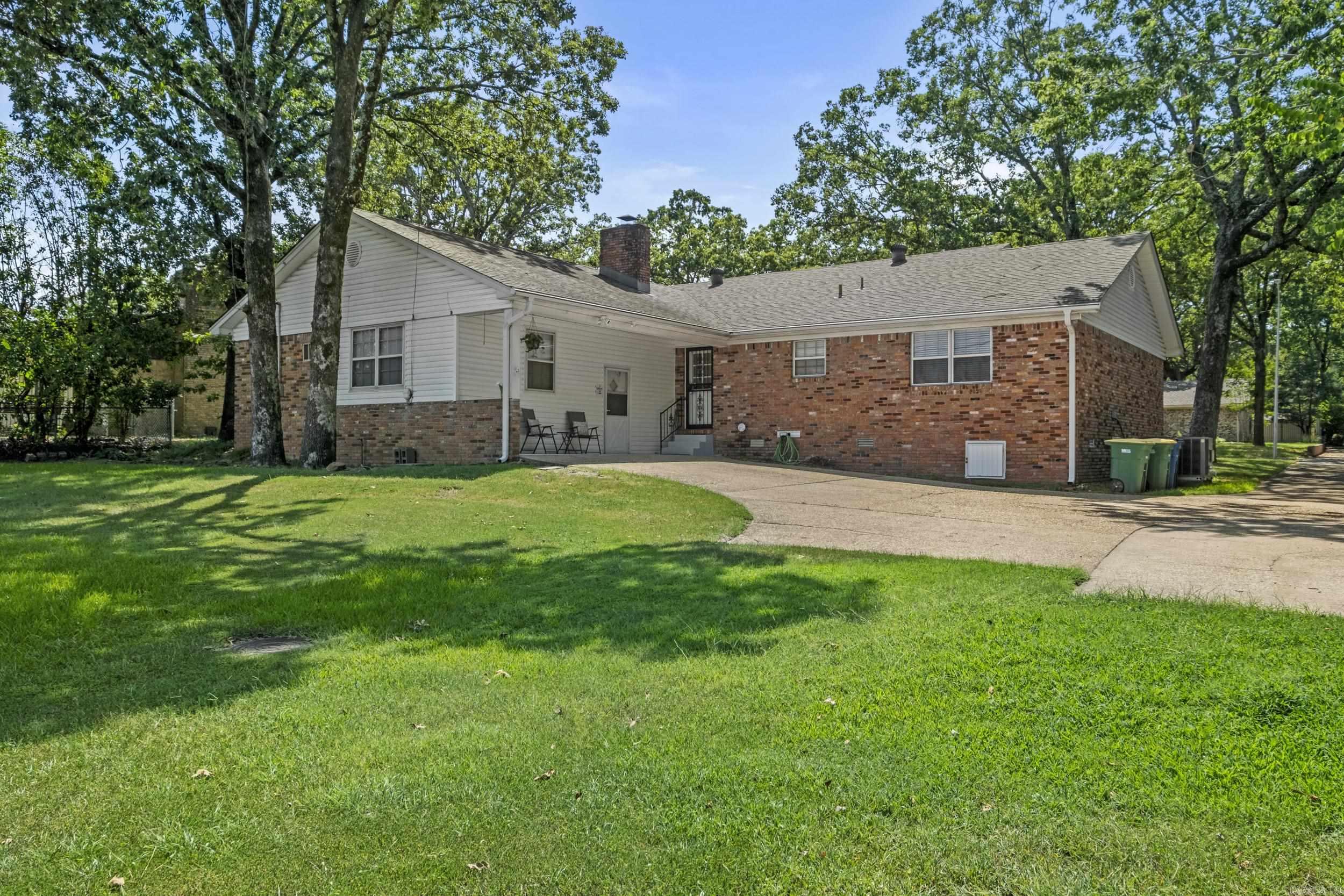 32 Desoto  North Little Rock, AR