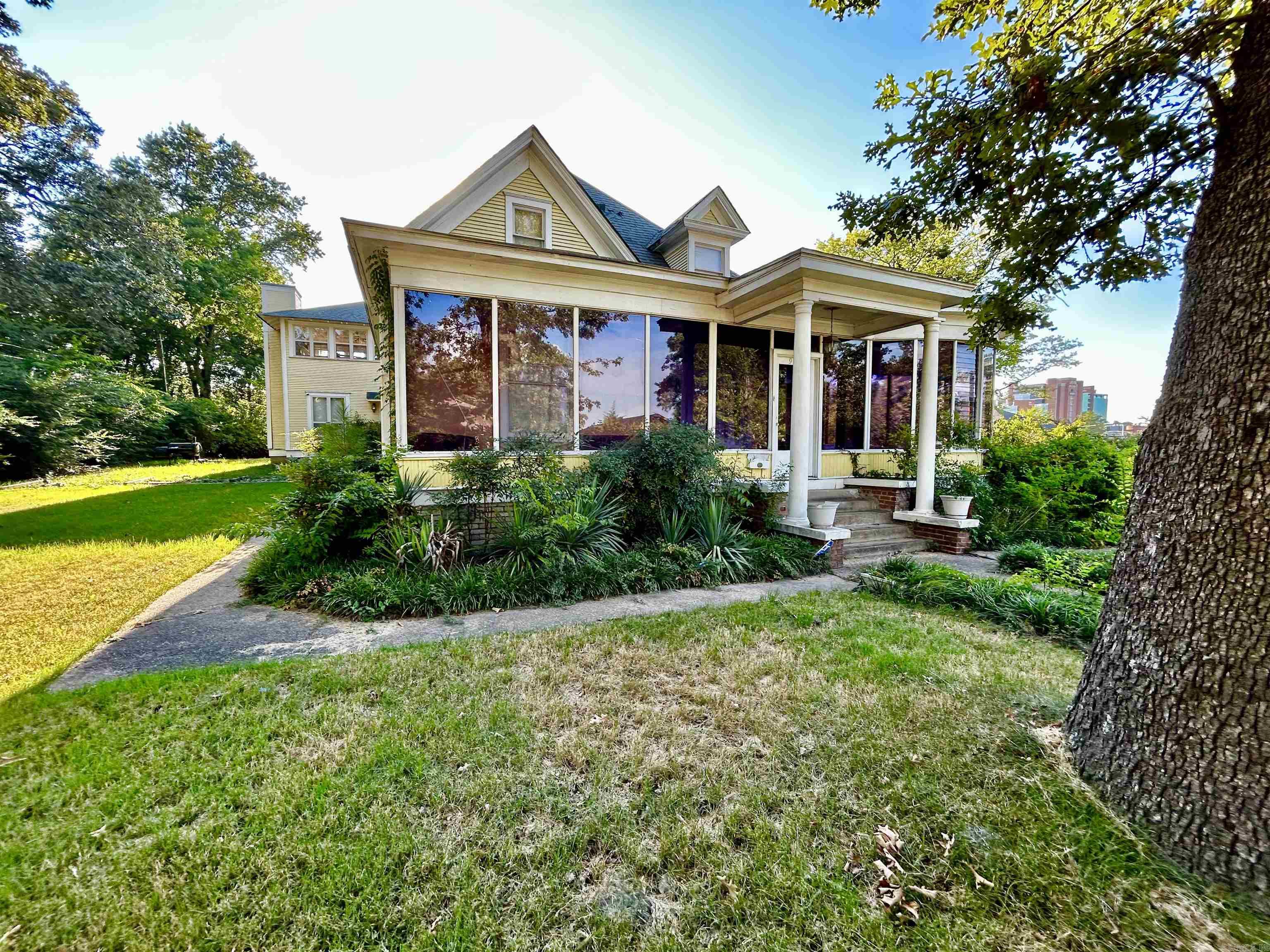 904 S Oak  Little Rock, AR