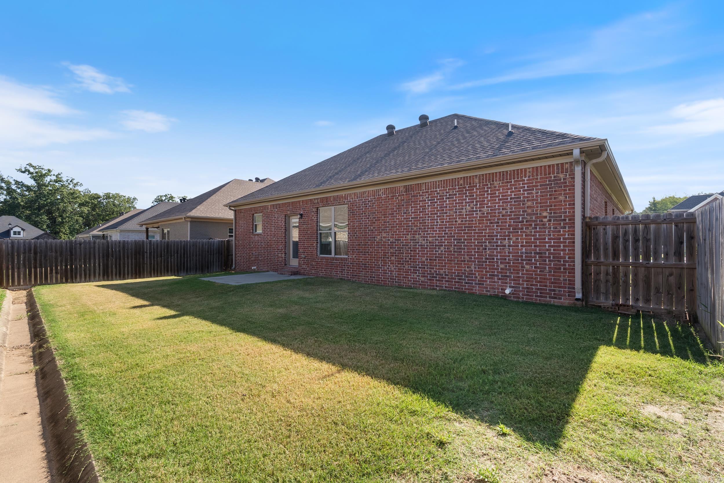 1545 CHERRY BARK DRIVE Conway, AR 72034