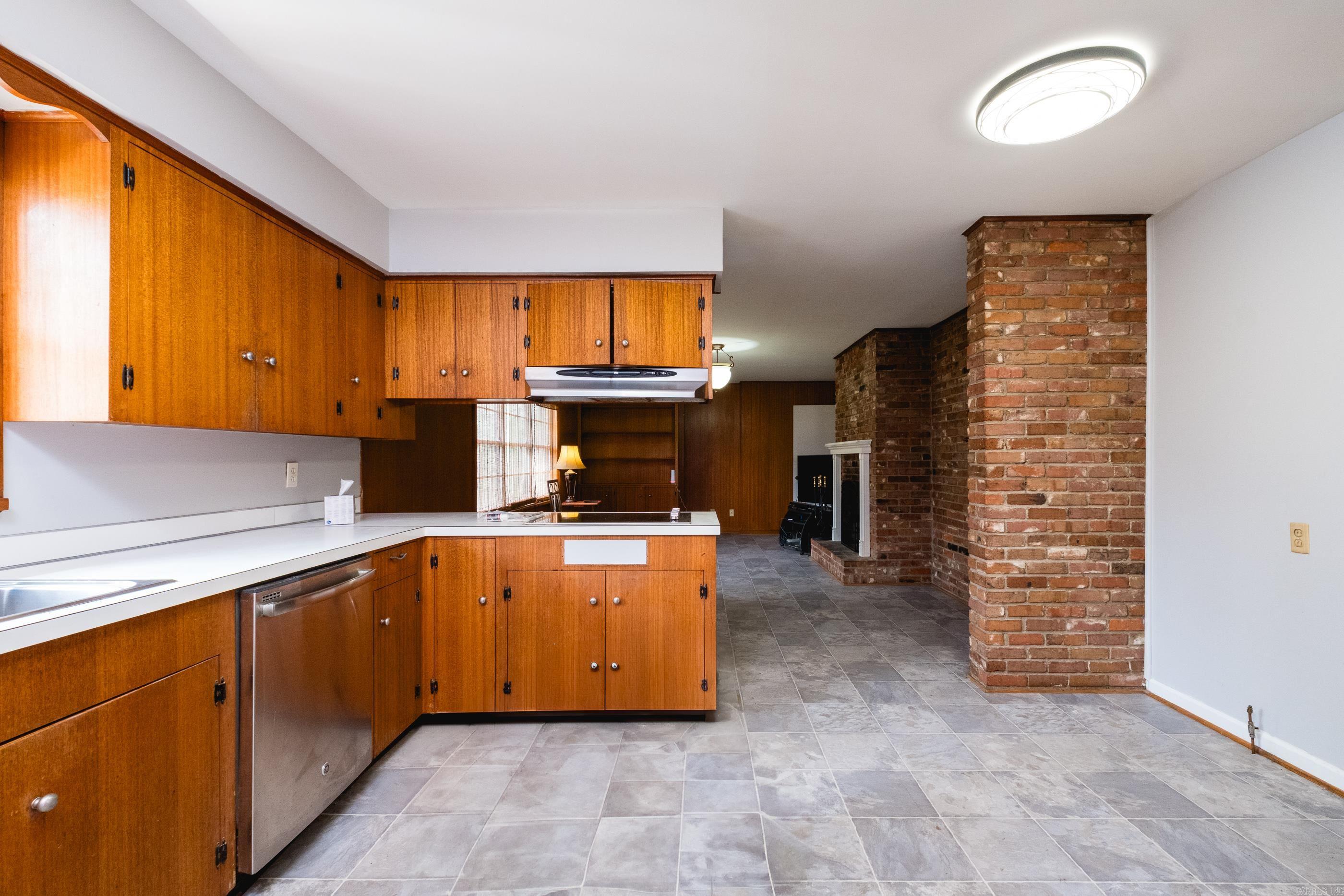 17 Wingate  Little Rock, AR