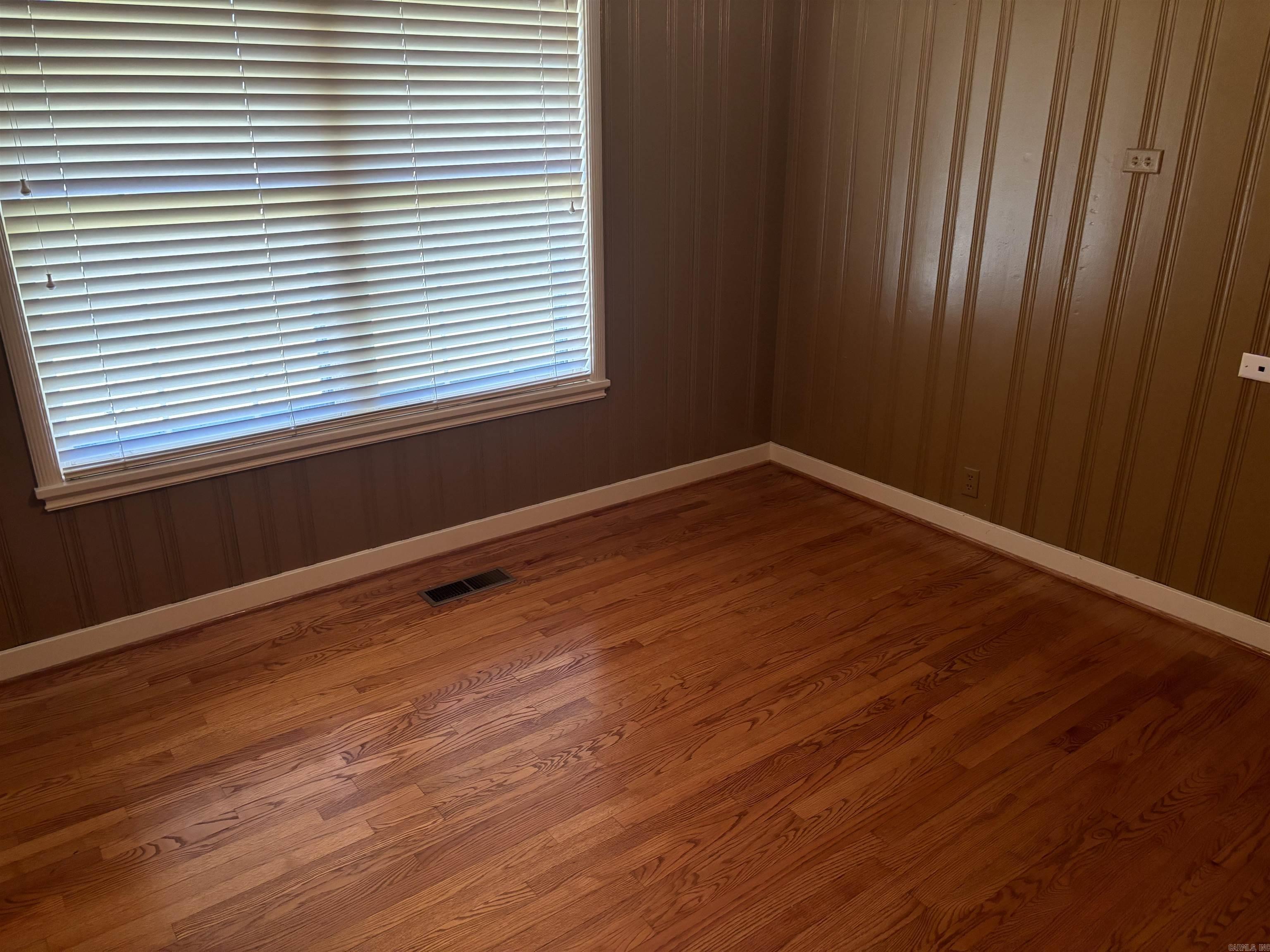 1411 W Arch  Searcy, AR