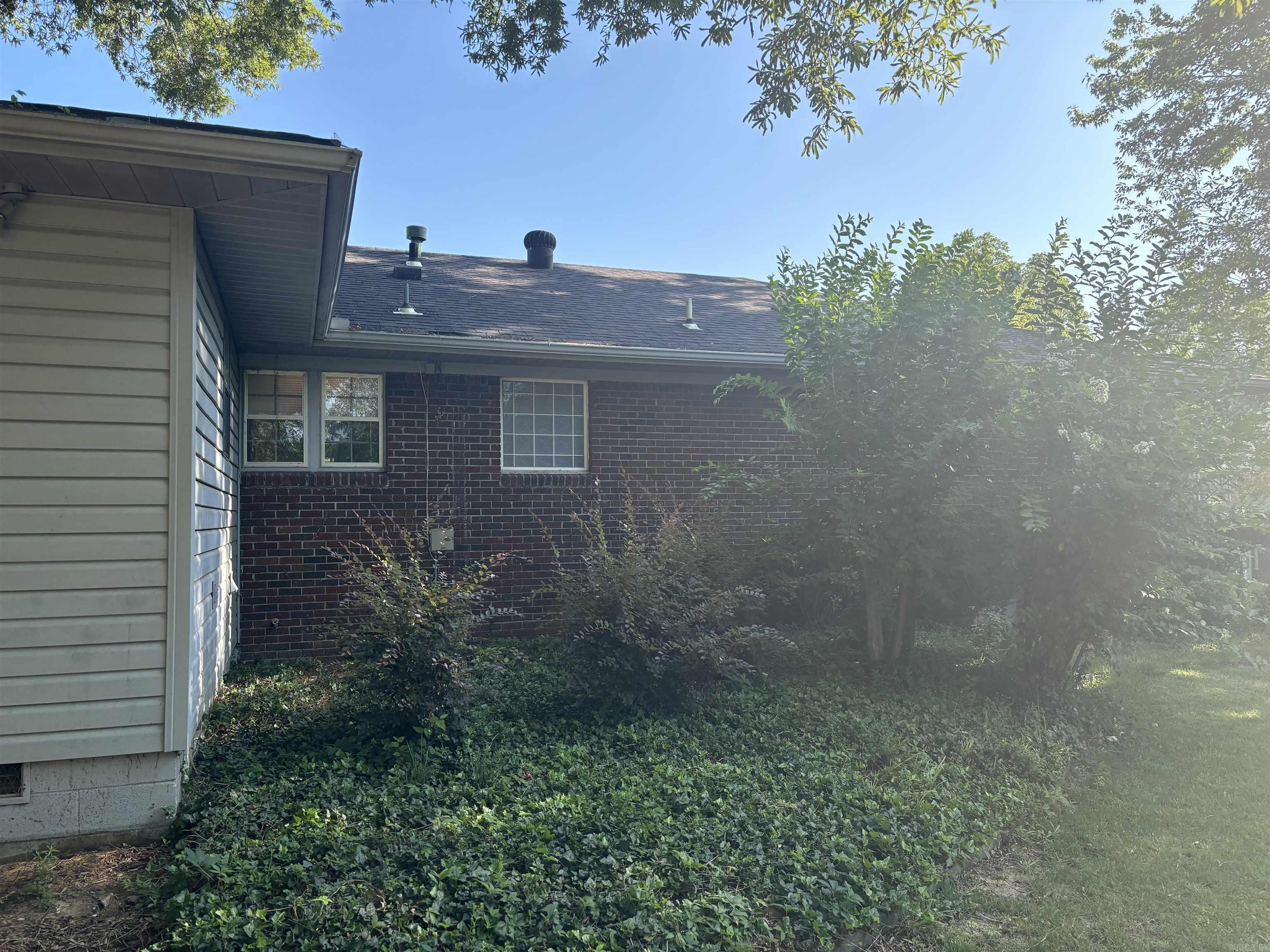1411 W Arch  Searcy, AR