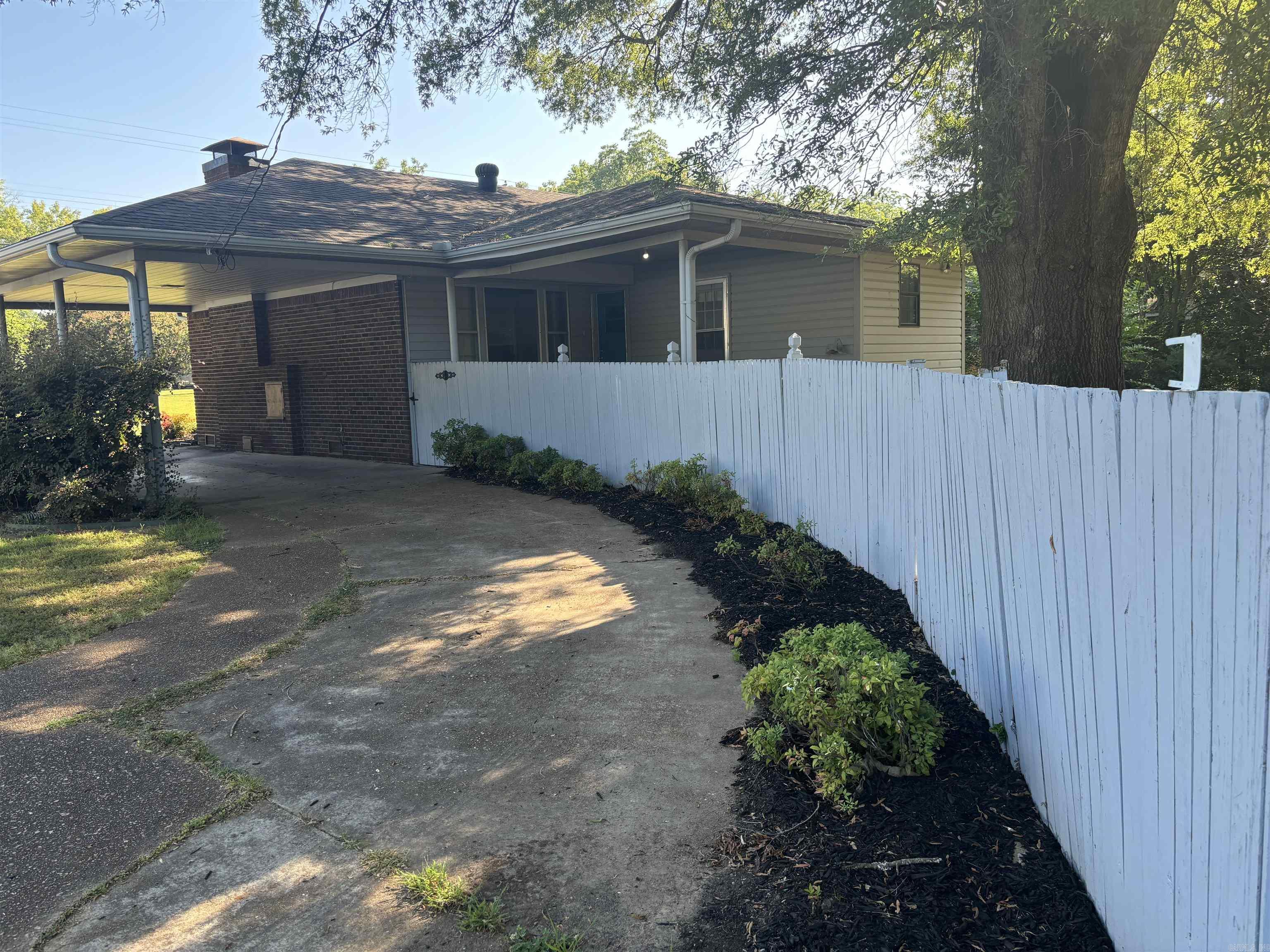 1411 W Arch  Searcy, AR