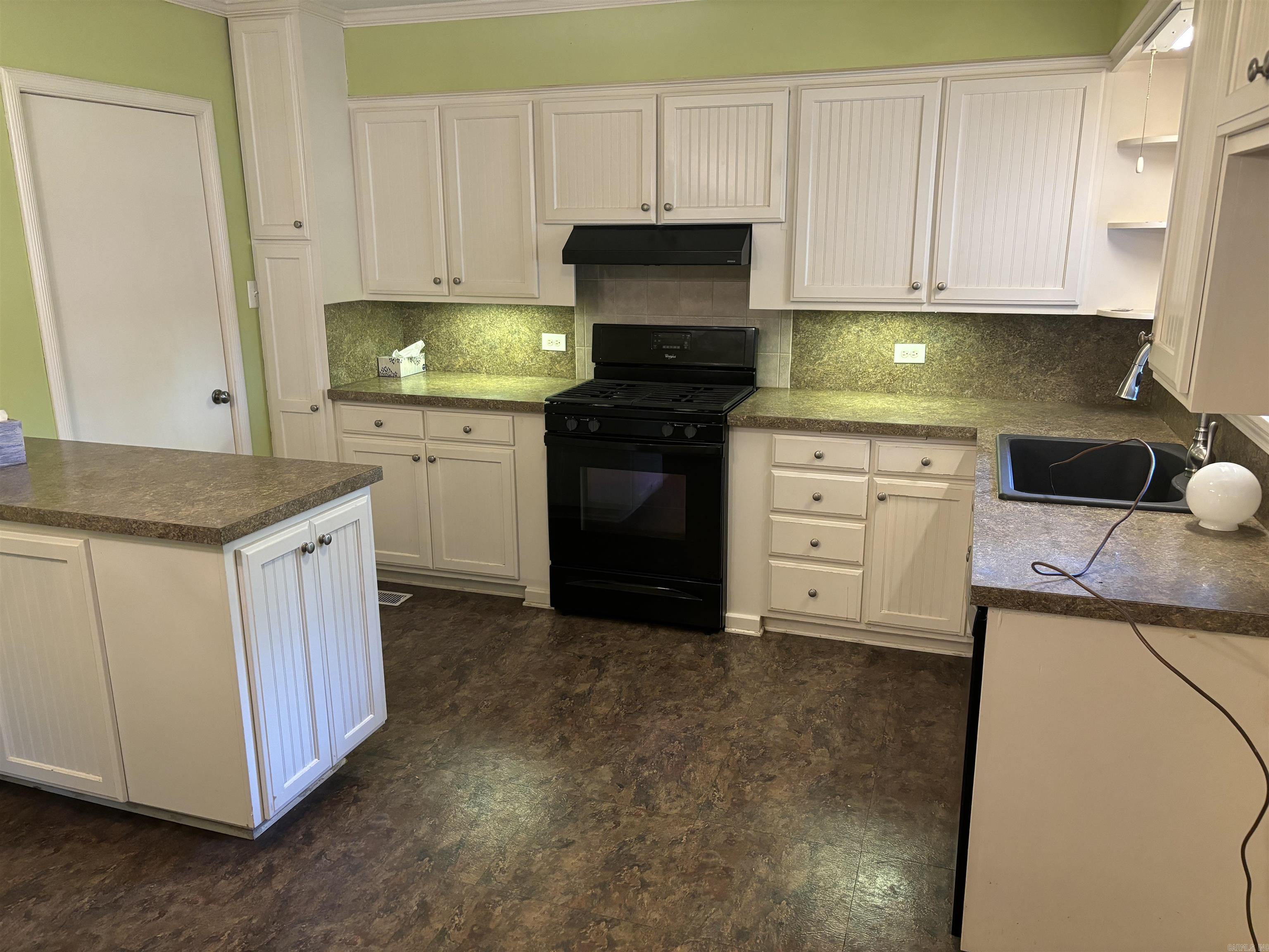 1411 W Arch  Searcy, AR
