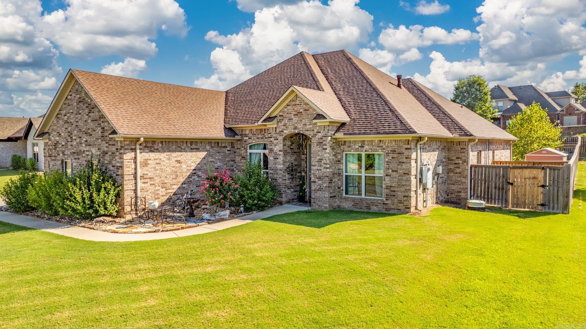 14 River Road Drive West  Mayflower, AR