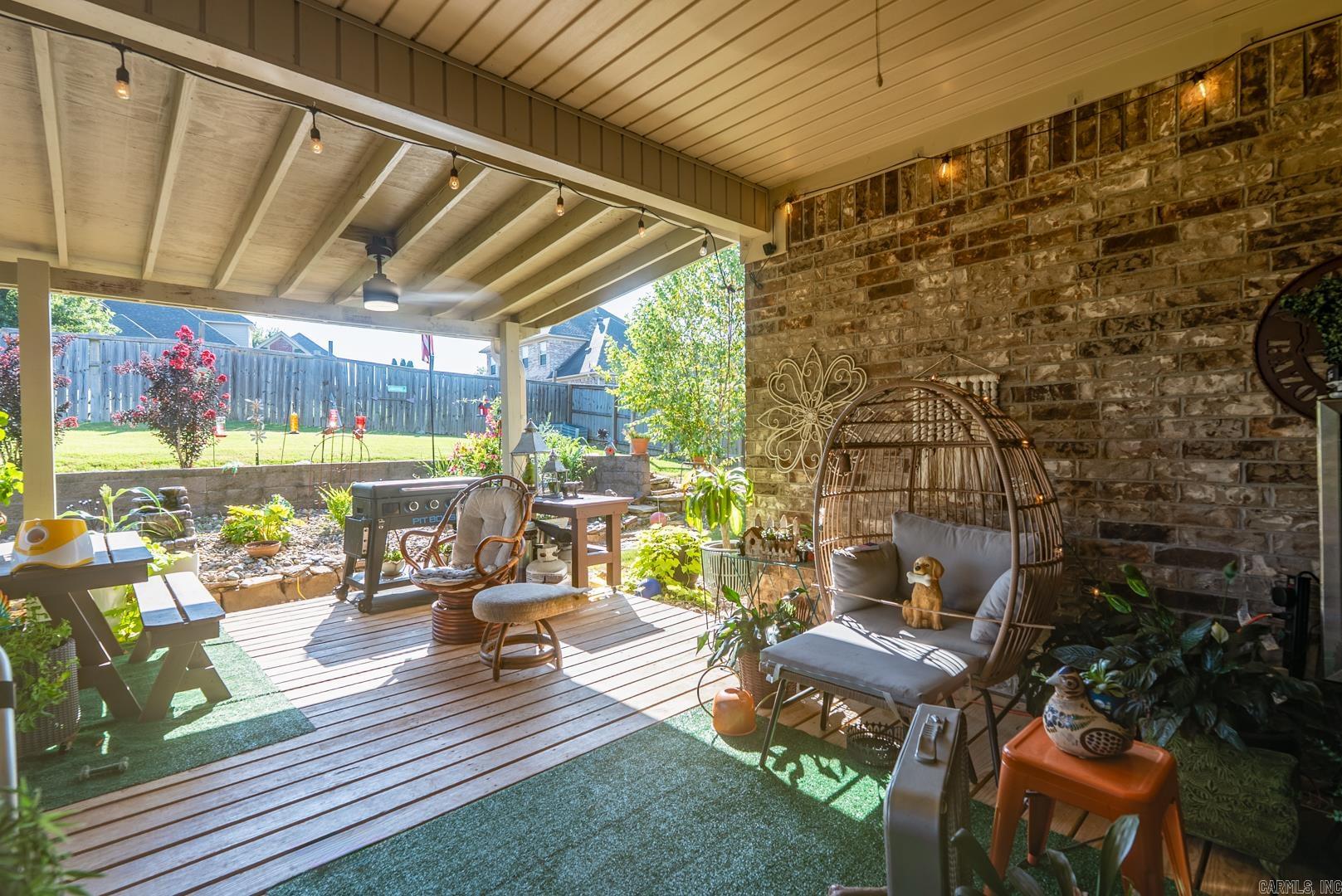 14 River Road Drive West  Mayflower, AR