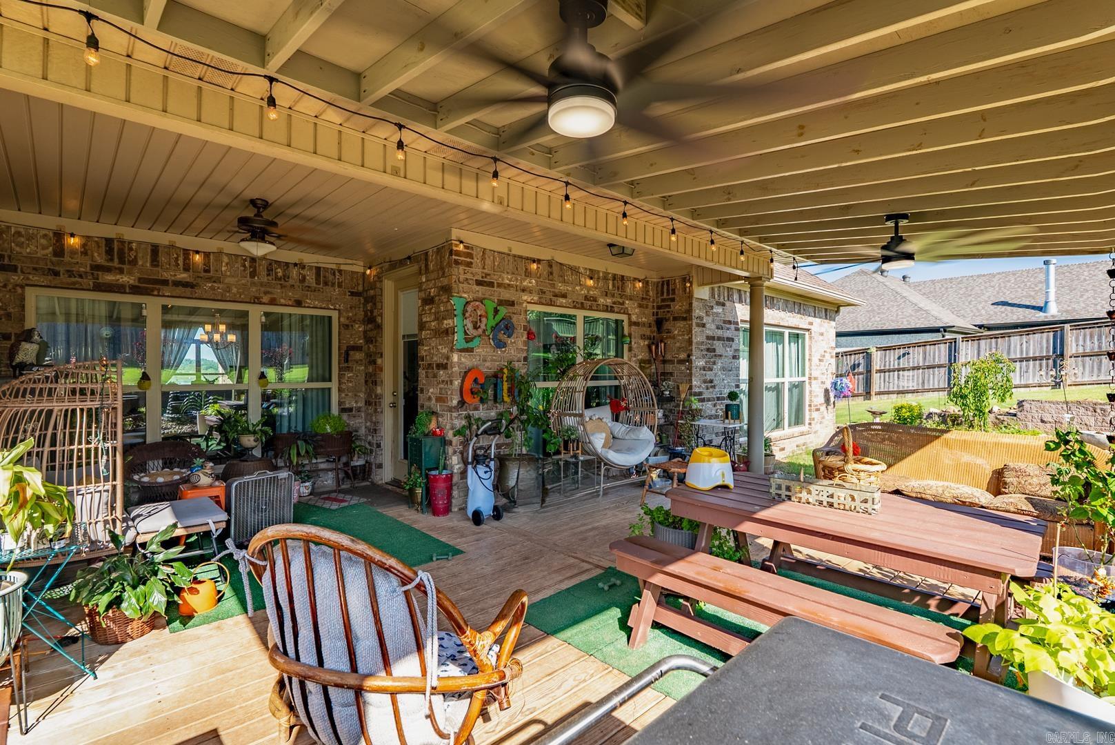 14 River Road Drive West  Mayflower, AR