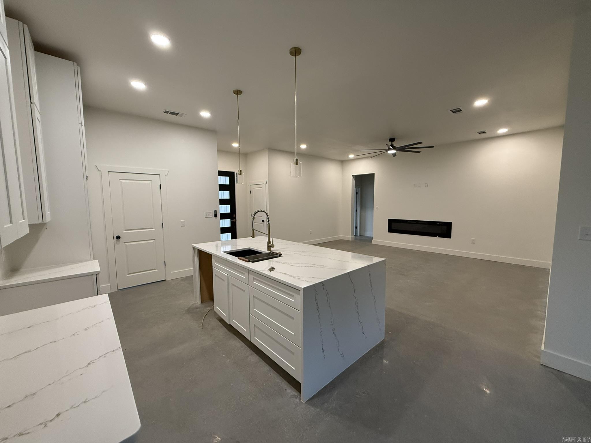 1712 Seattle Slew  Searcy, AR