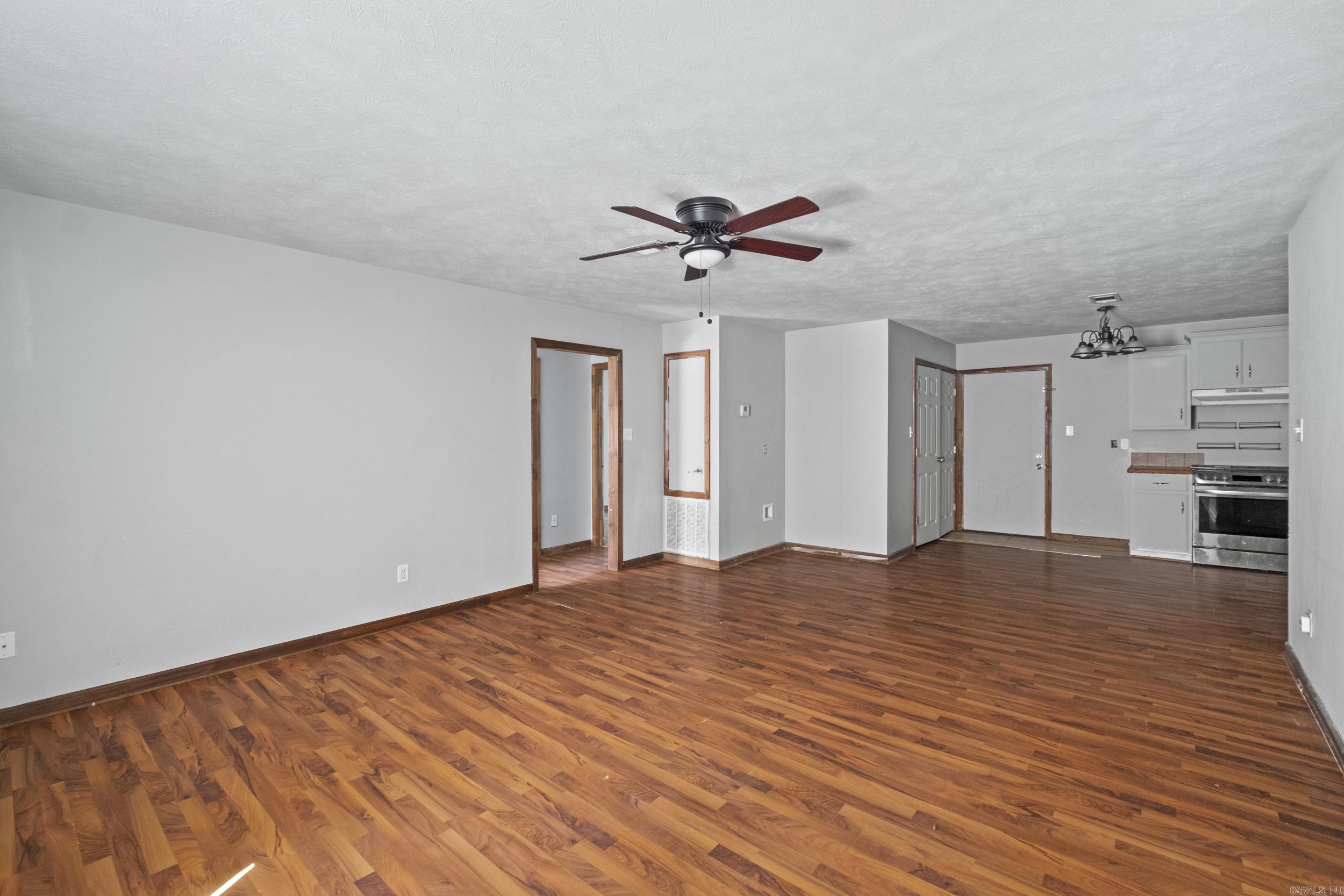 504-506 514-516 S Pool  Austin, AR