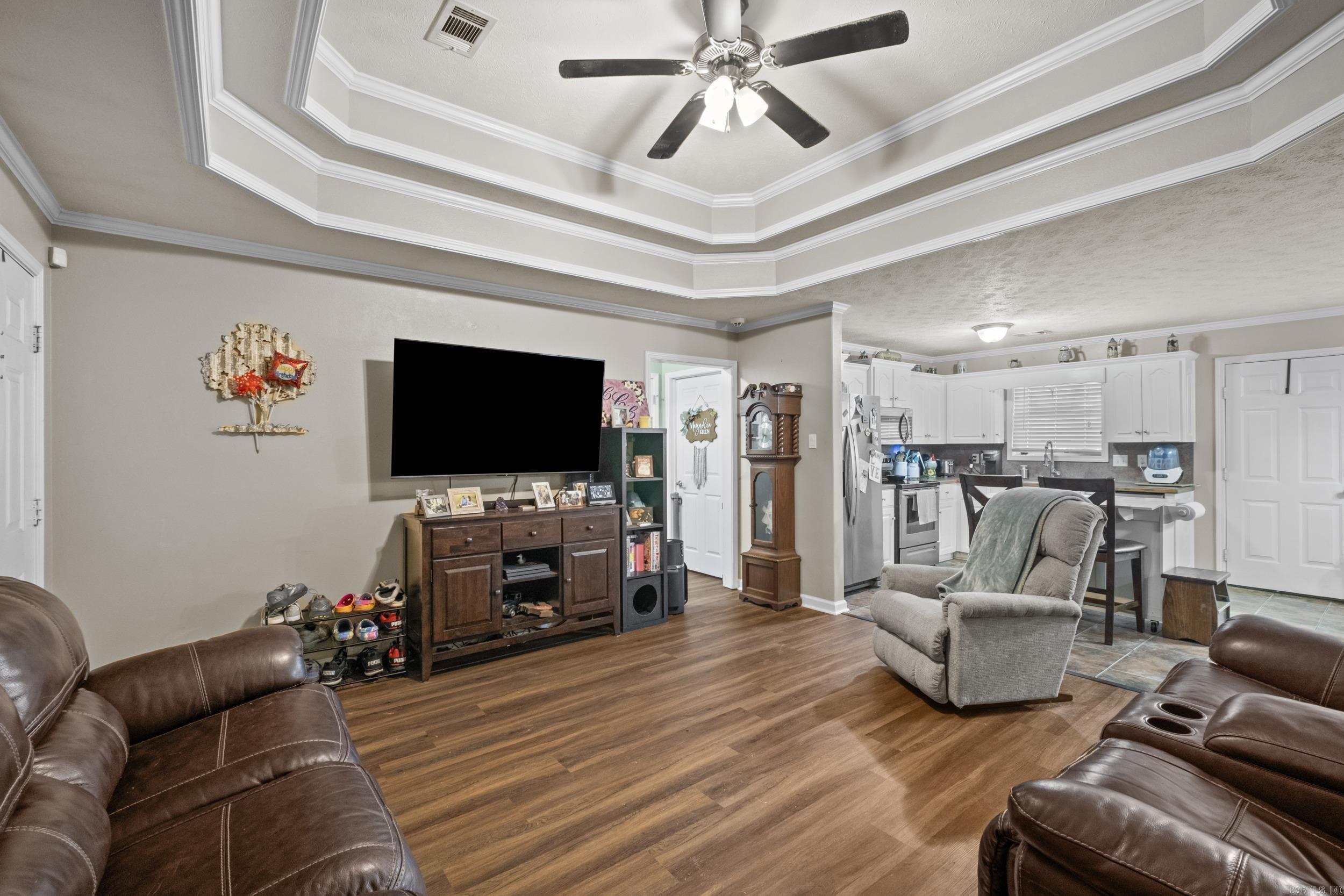 32 Chickasaw  Austin, AR