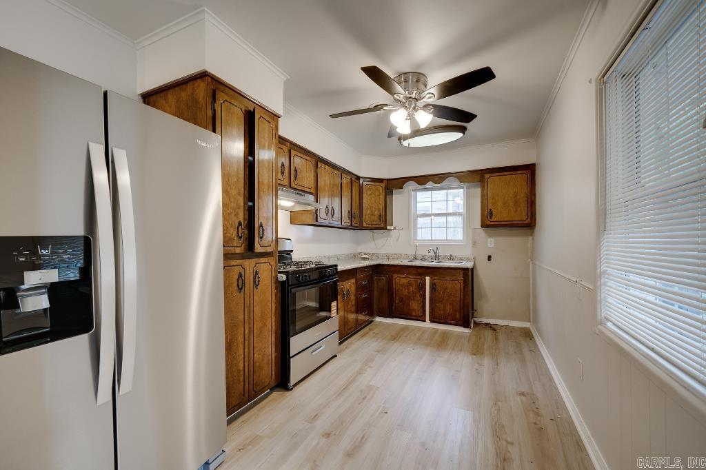 1908 W Lakeview  Benton, AR
