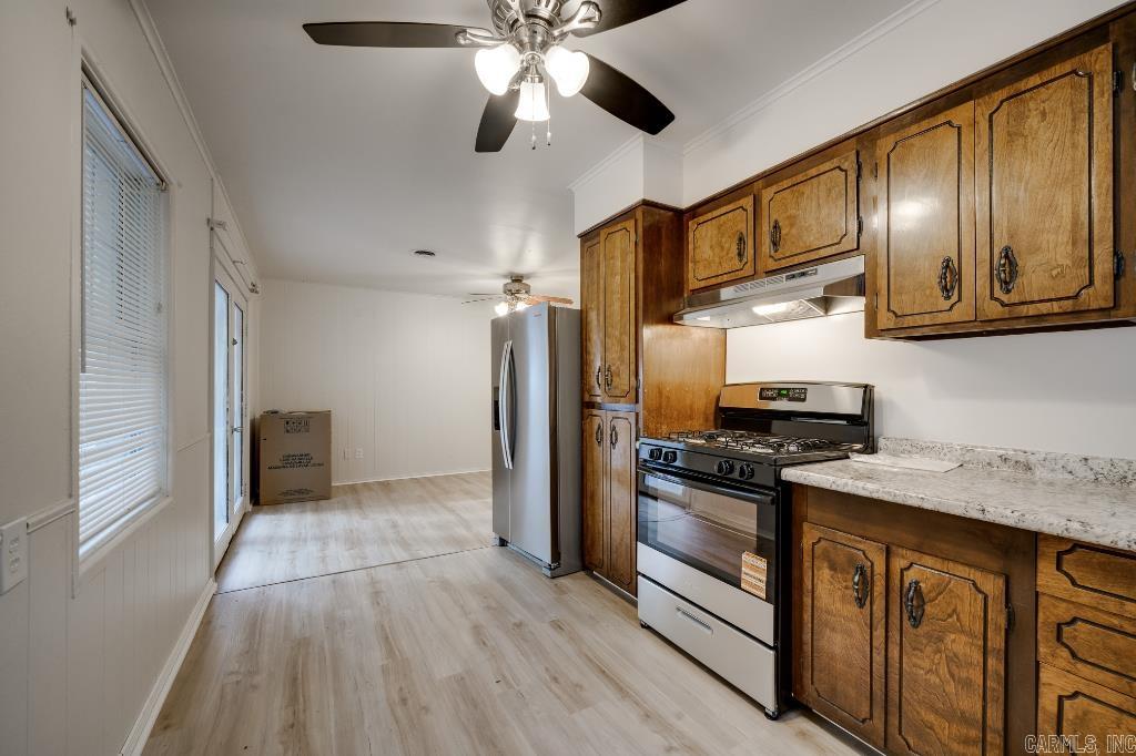 1908 W Lakeview  Benton, AR