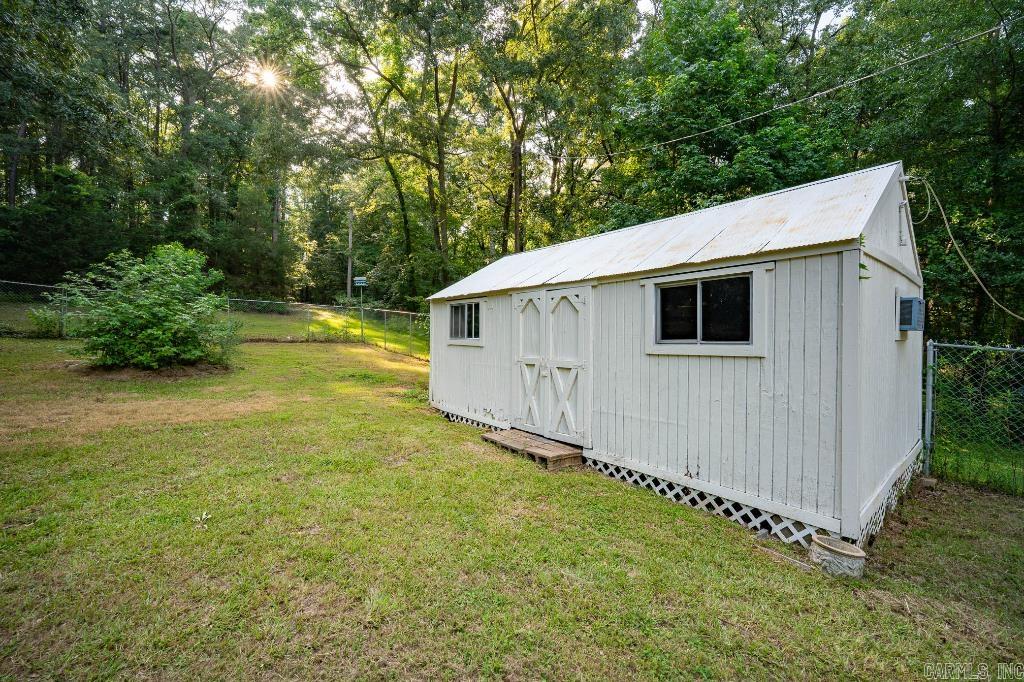 1908 W Lakeview  Benton, AR