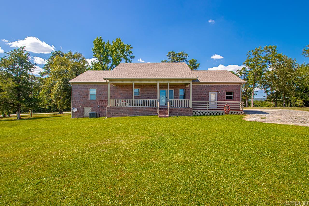 13107 Highway 84  Bismarck, AR