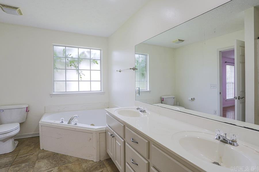 2850 Makenzie  Conway, AR