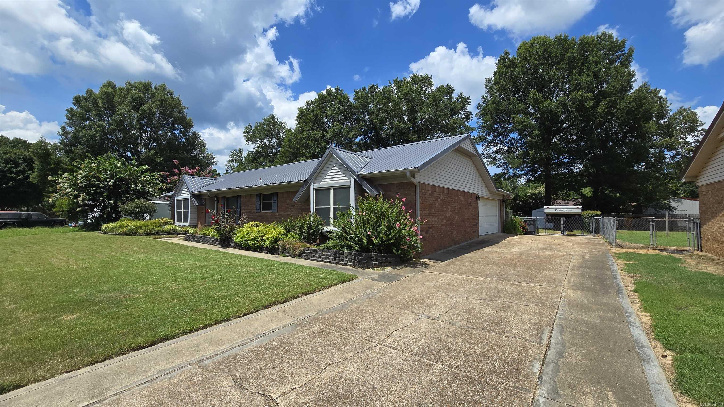28 Cattails  Searcy, AR