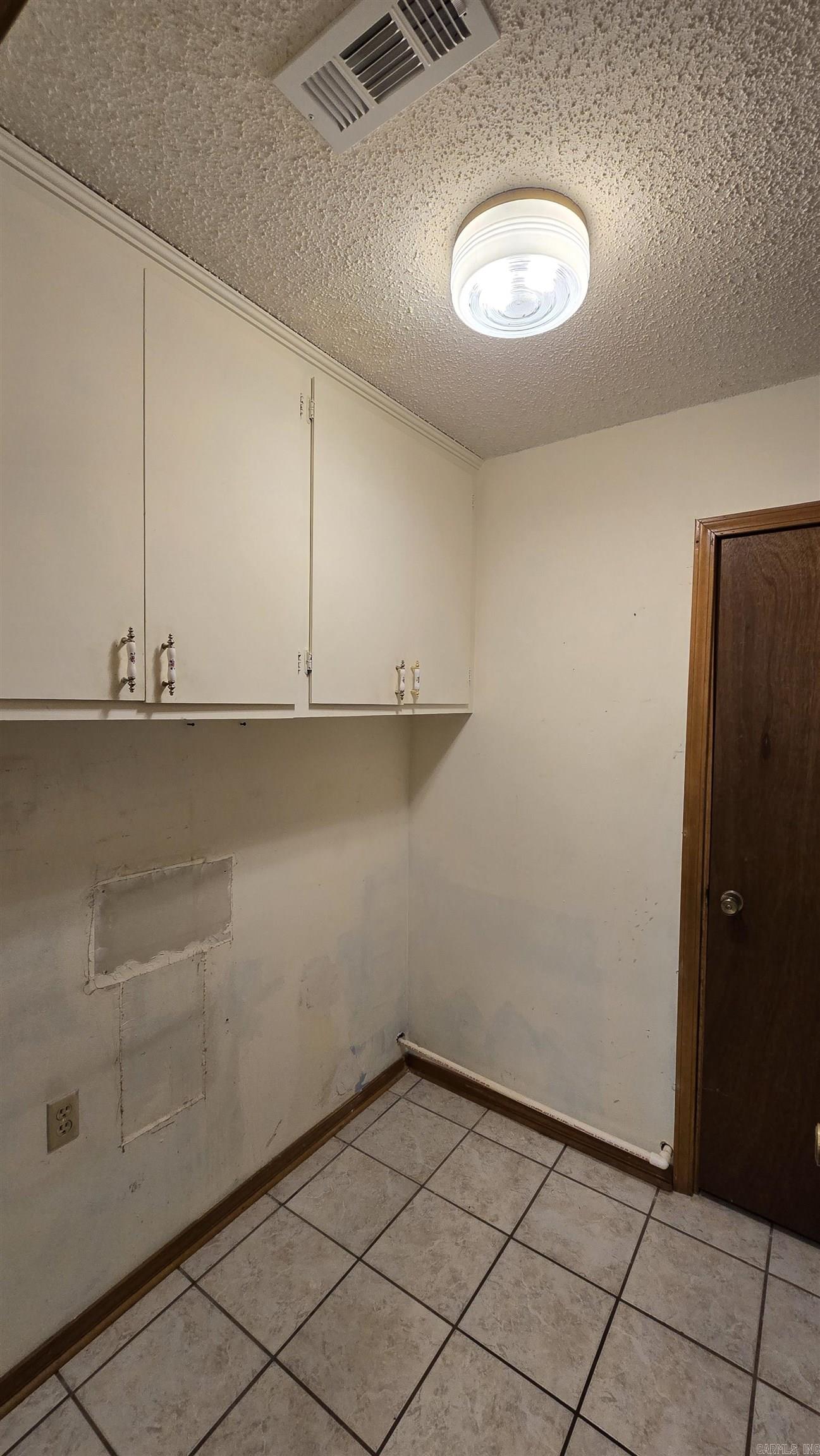 28 Cattails  Searcy, AR