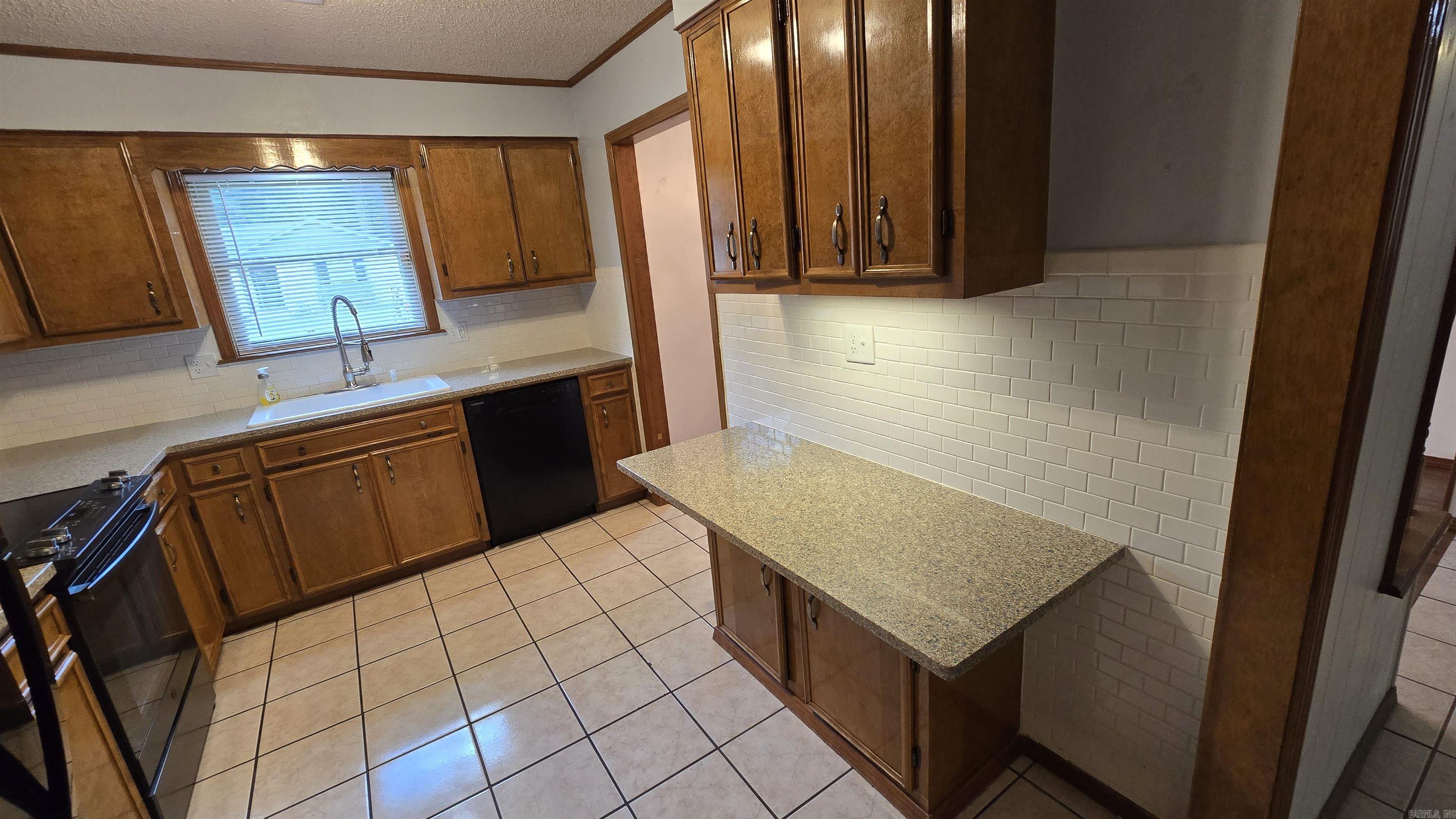28 Cattails  Searcy, AR